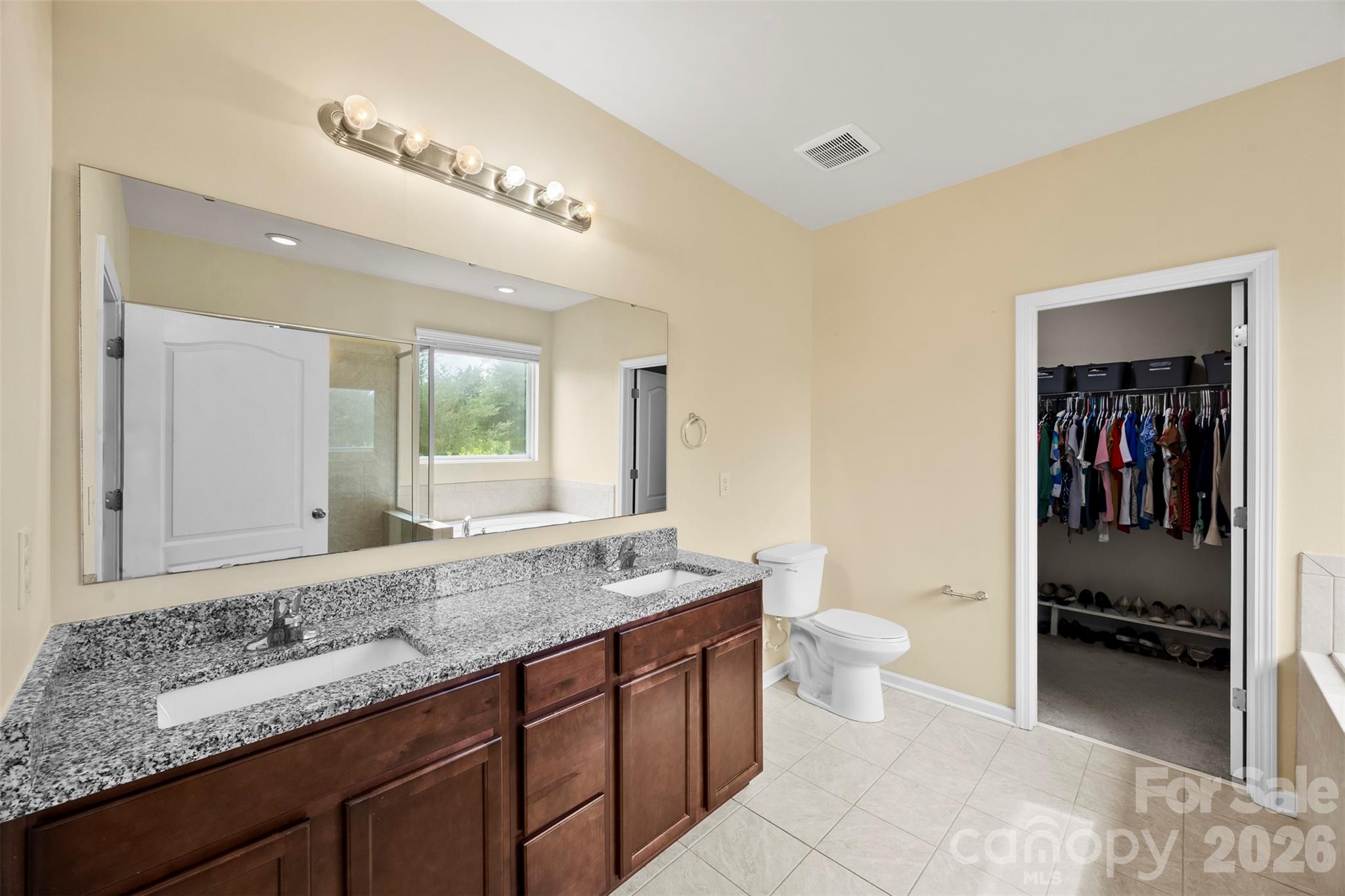 700 Wood Lily Drive Property Photo 20