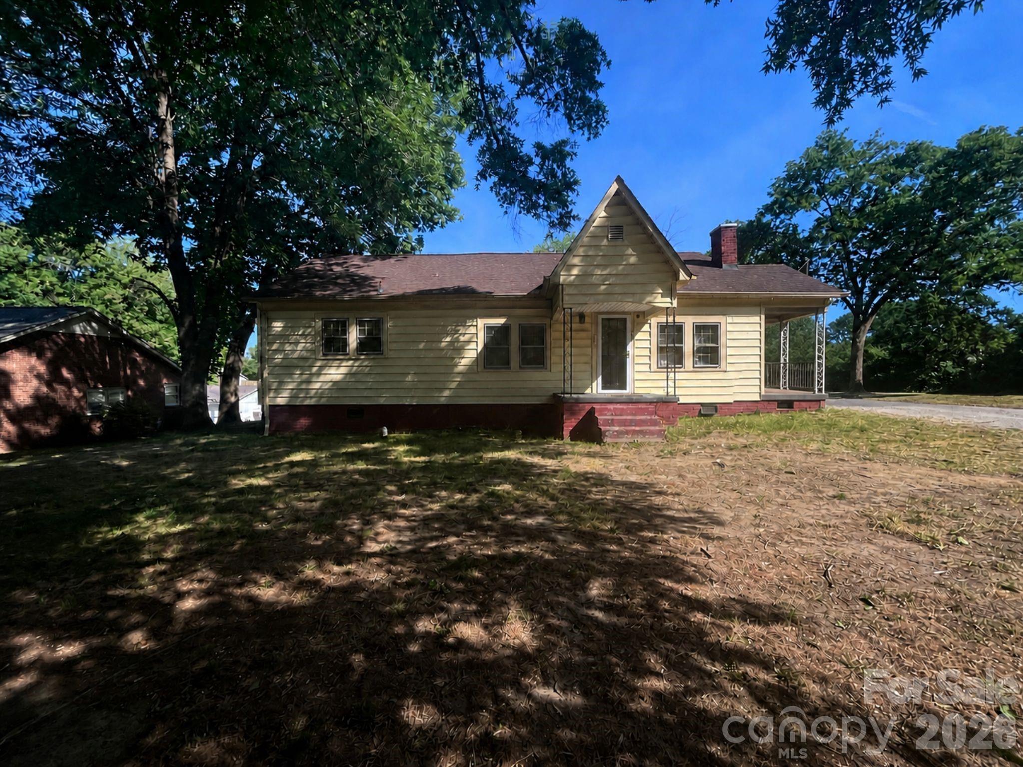 402 Easy Street Property Photo 1