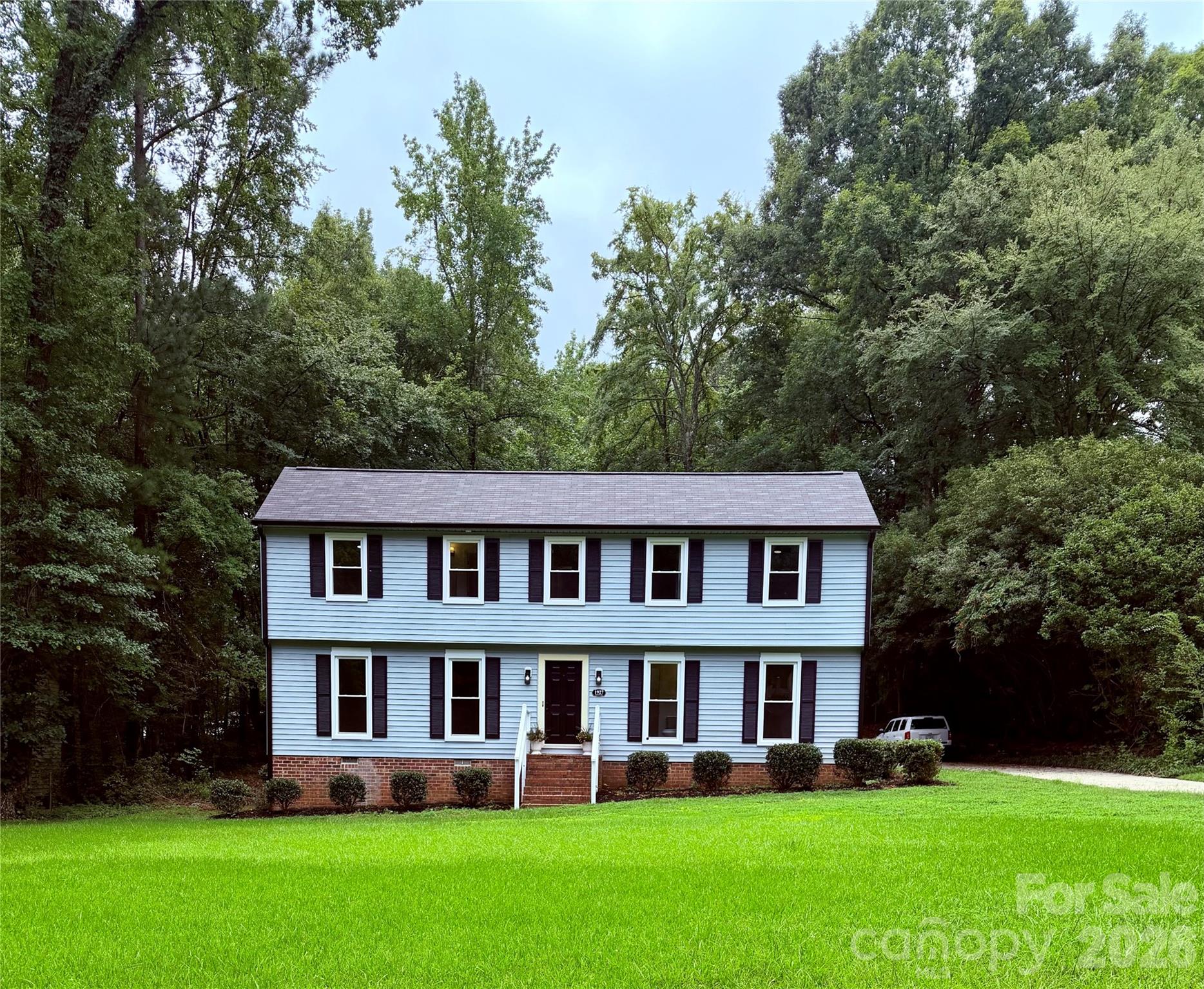 1927 Terra Lane Property Photo 1