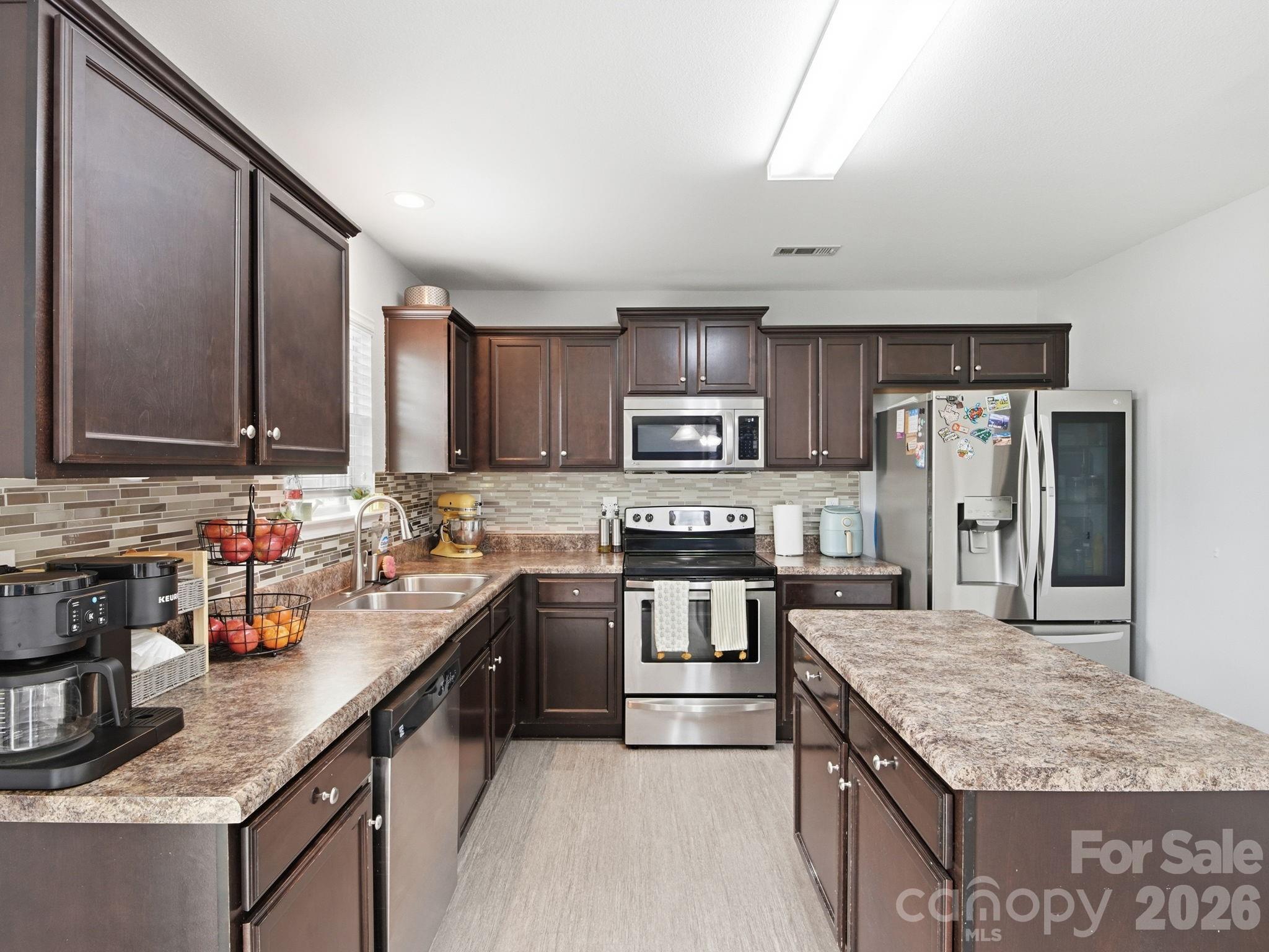 115 Harvest Pointe Drive 73 Property Photo 10