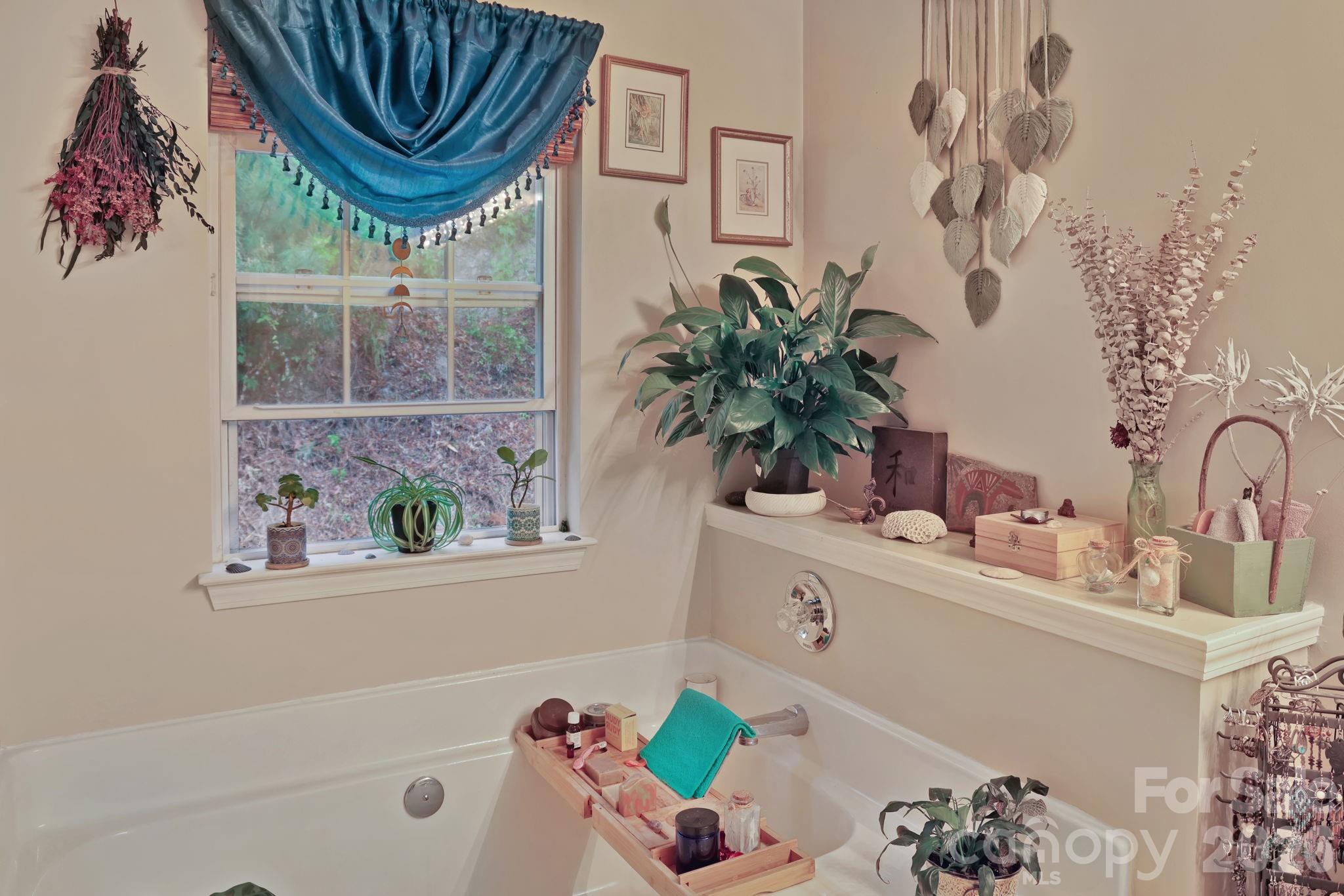 1798 New Stock Road Property Photo 13