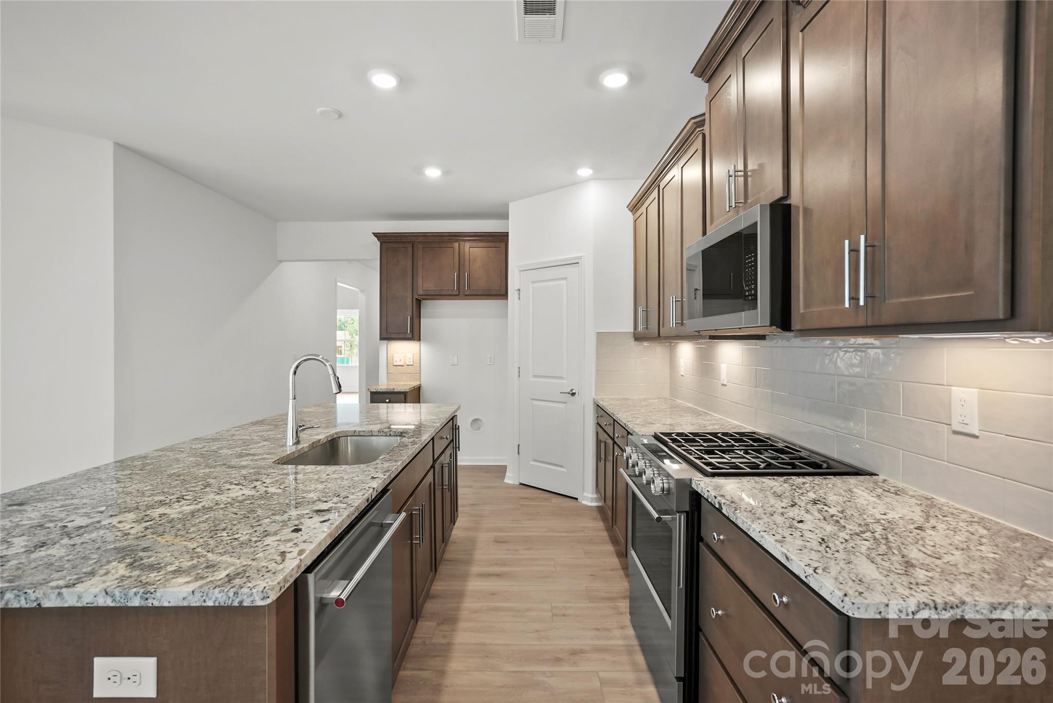 551 Cottage Garden Lane Property Photo 6
