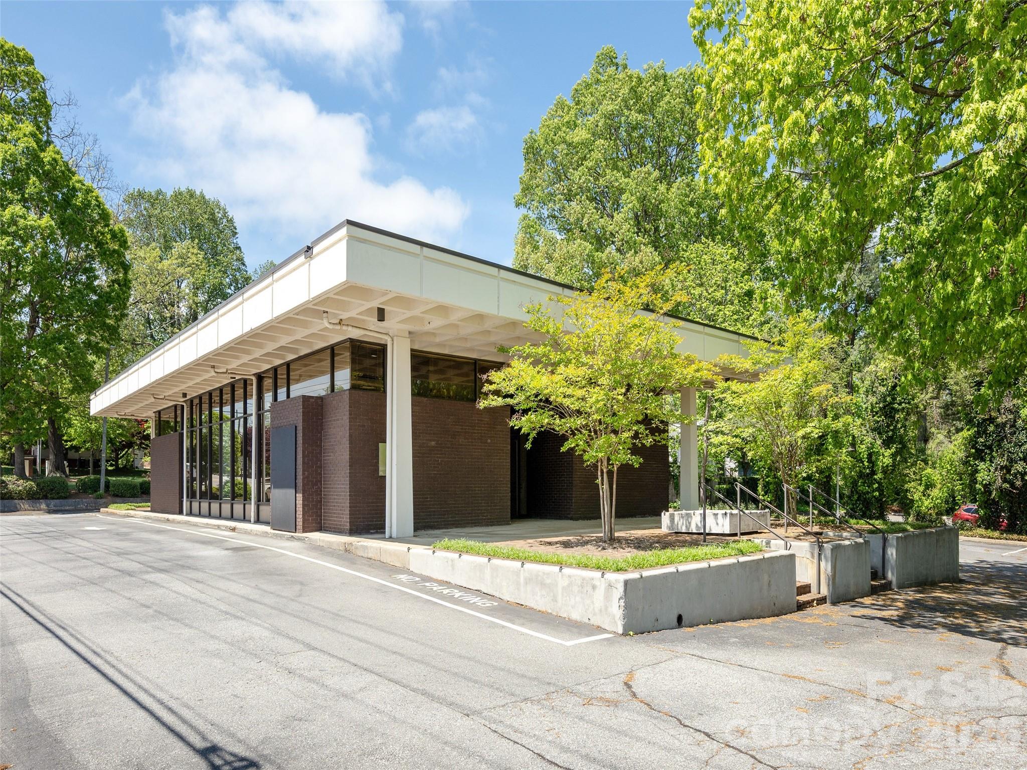 1375 Patton Avenue Property Photo 3