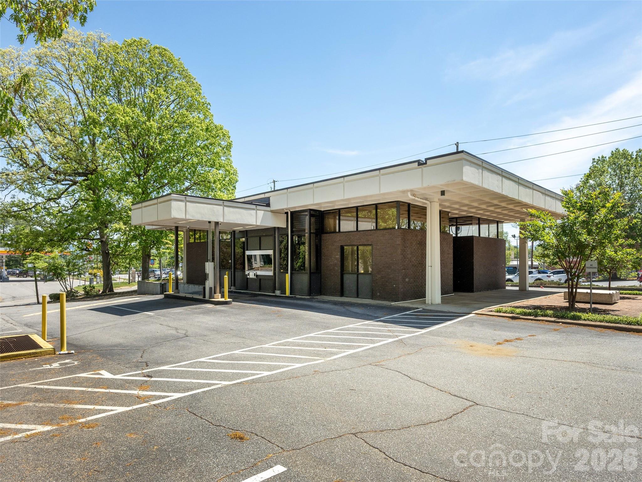 1375 Patton Avenue Property Photo 6