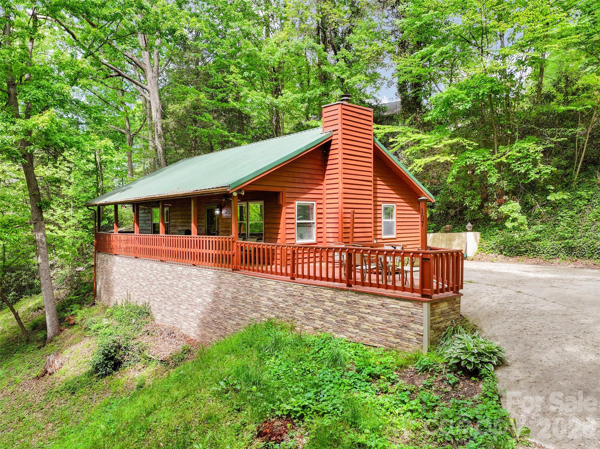 107 Pretty View Lane Property Photo 1