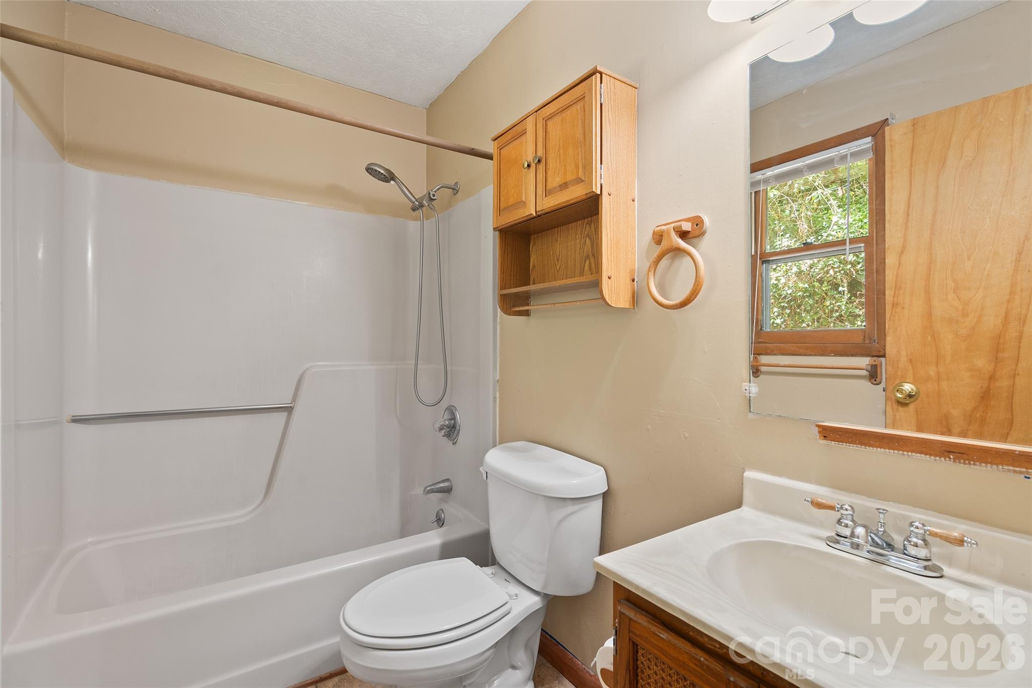 107 Pretty View Lane Property Photo 12
