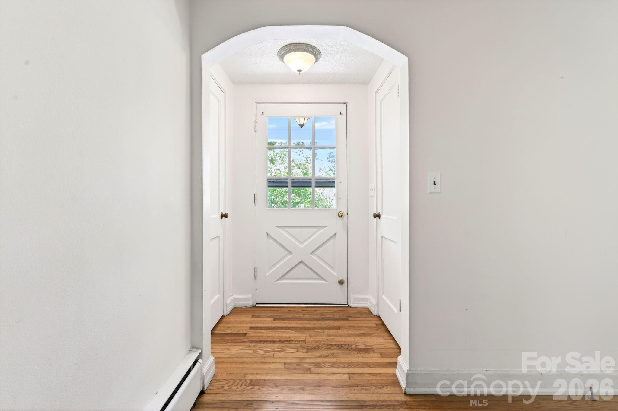 411 Hillcrest Circle Property Photo 4