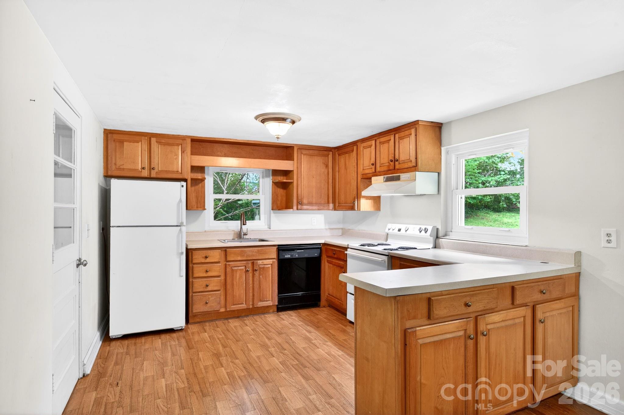 411 Hillcrest Circle Property Photo 12