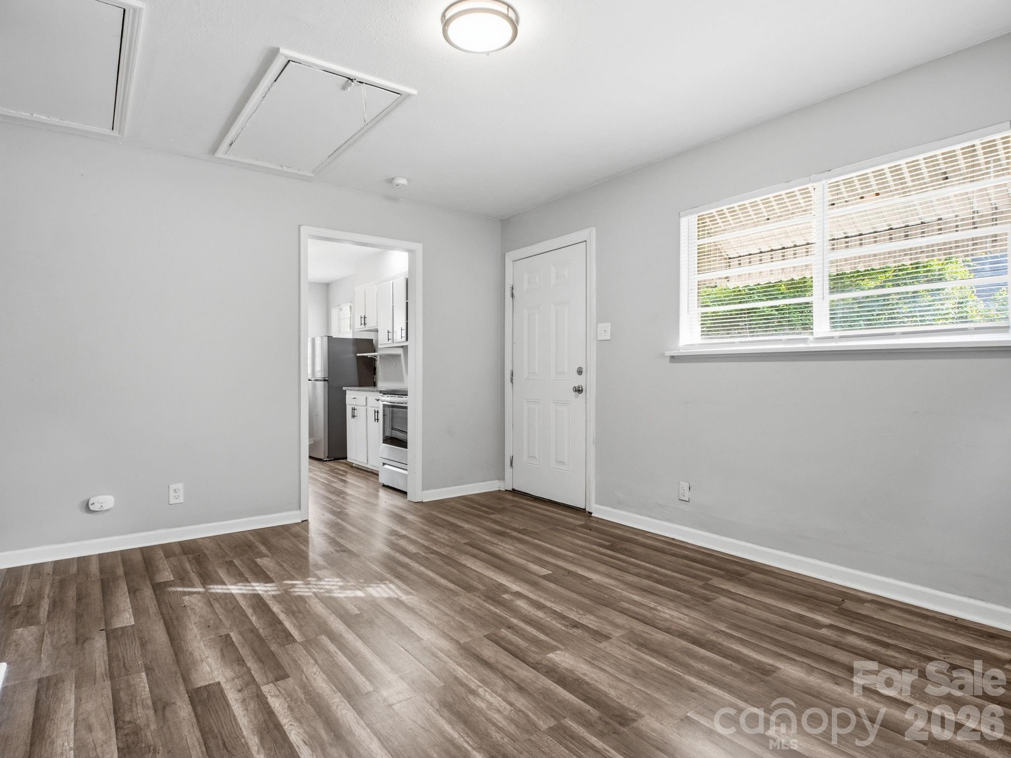306 N Jackson Street Property Photo 14