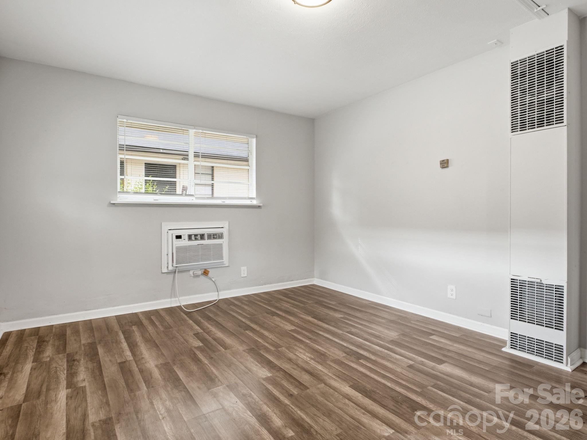 306 N Jackson Street Property Photo 15