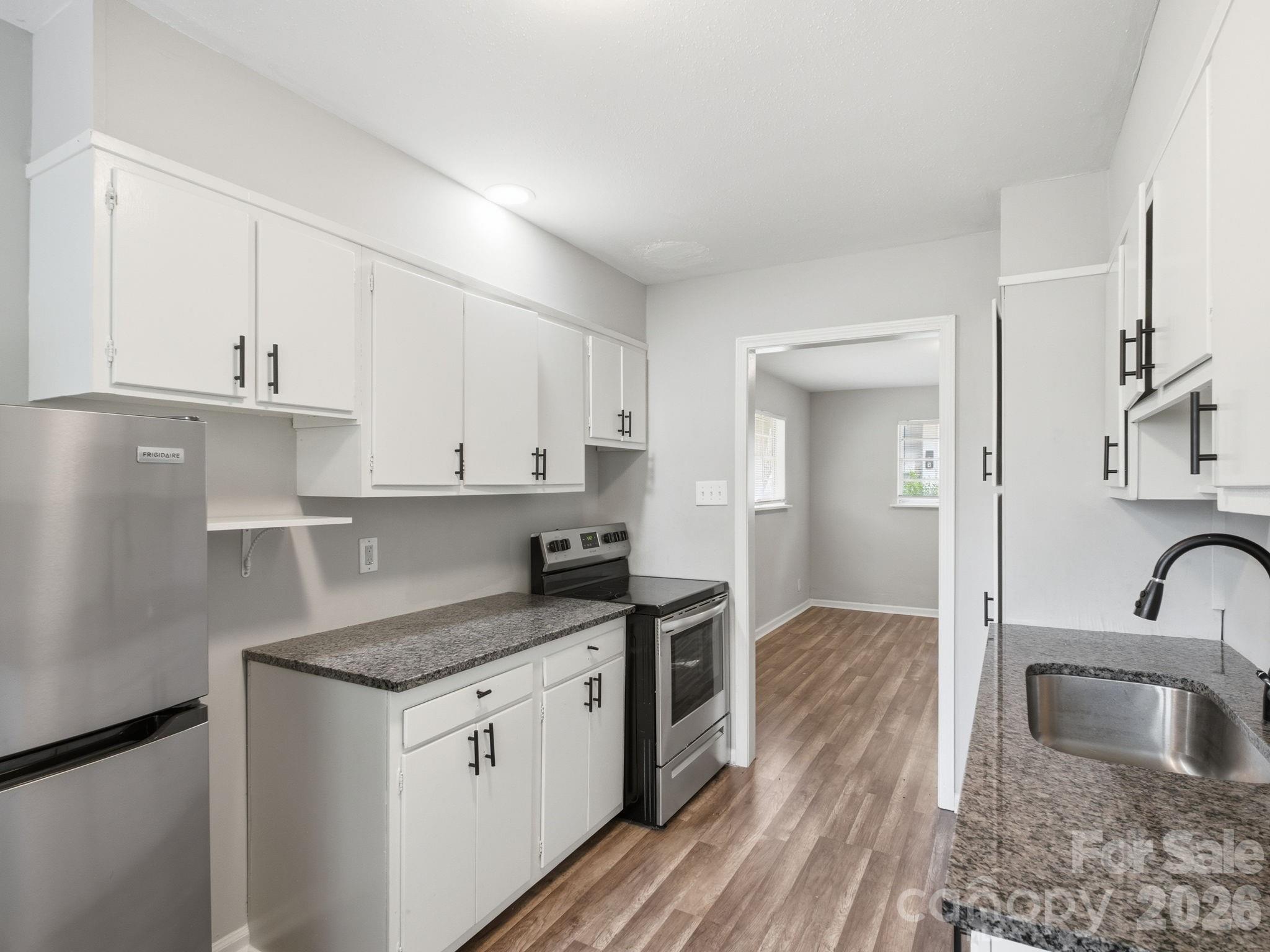 306 N Jackson Street Property Photo 17