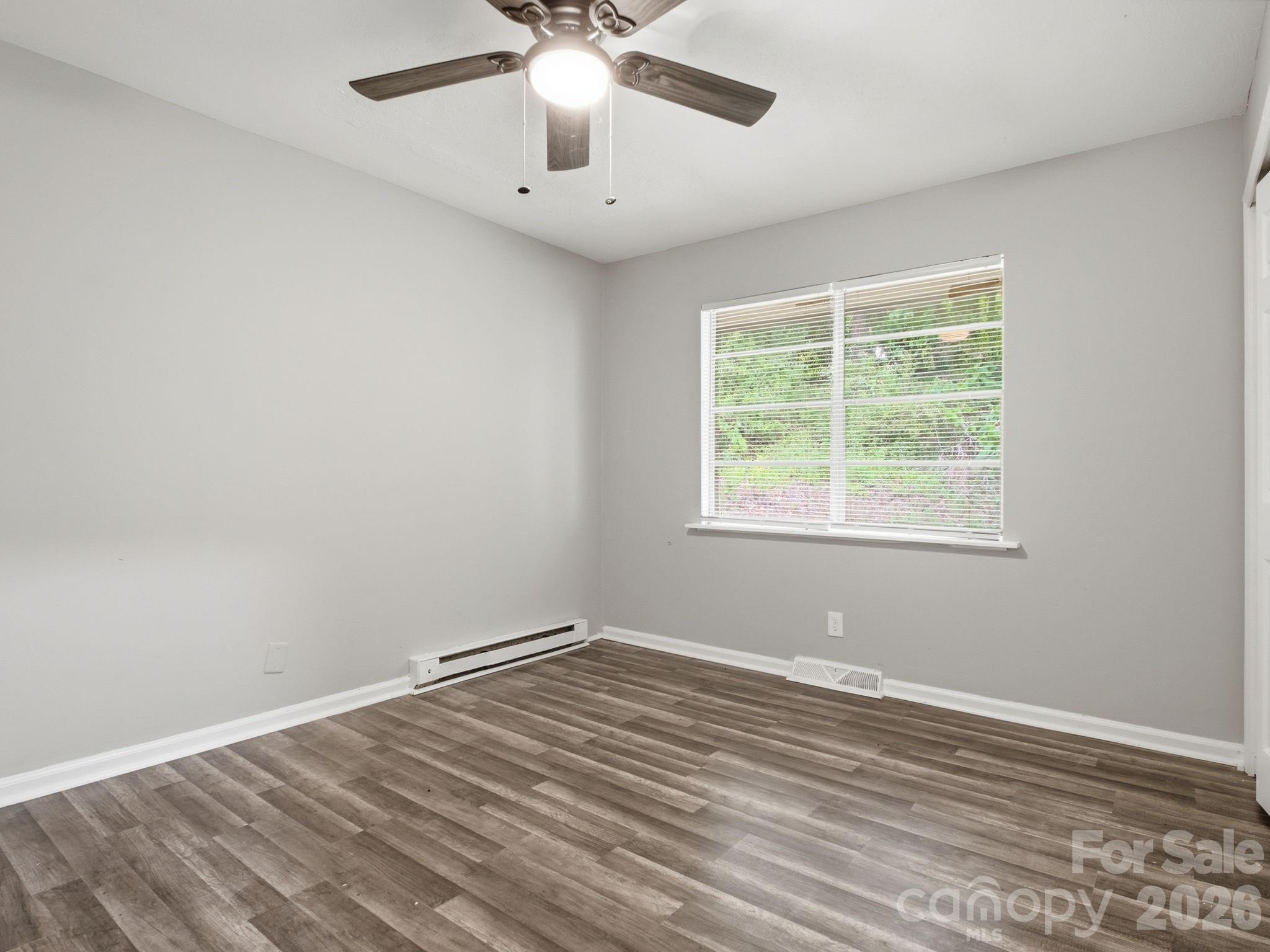 306 N Jackson Street Property Photo 19