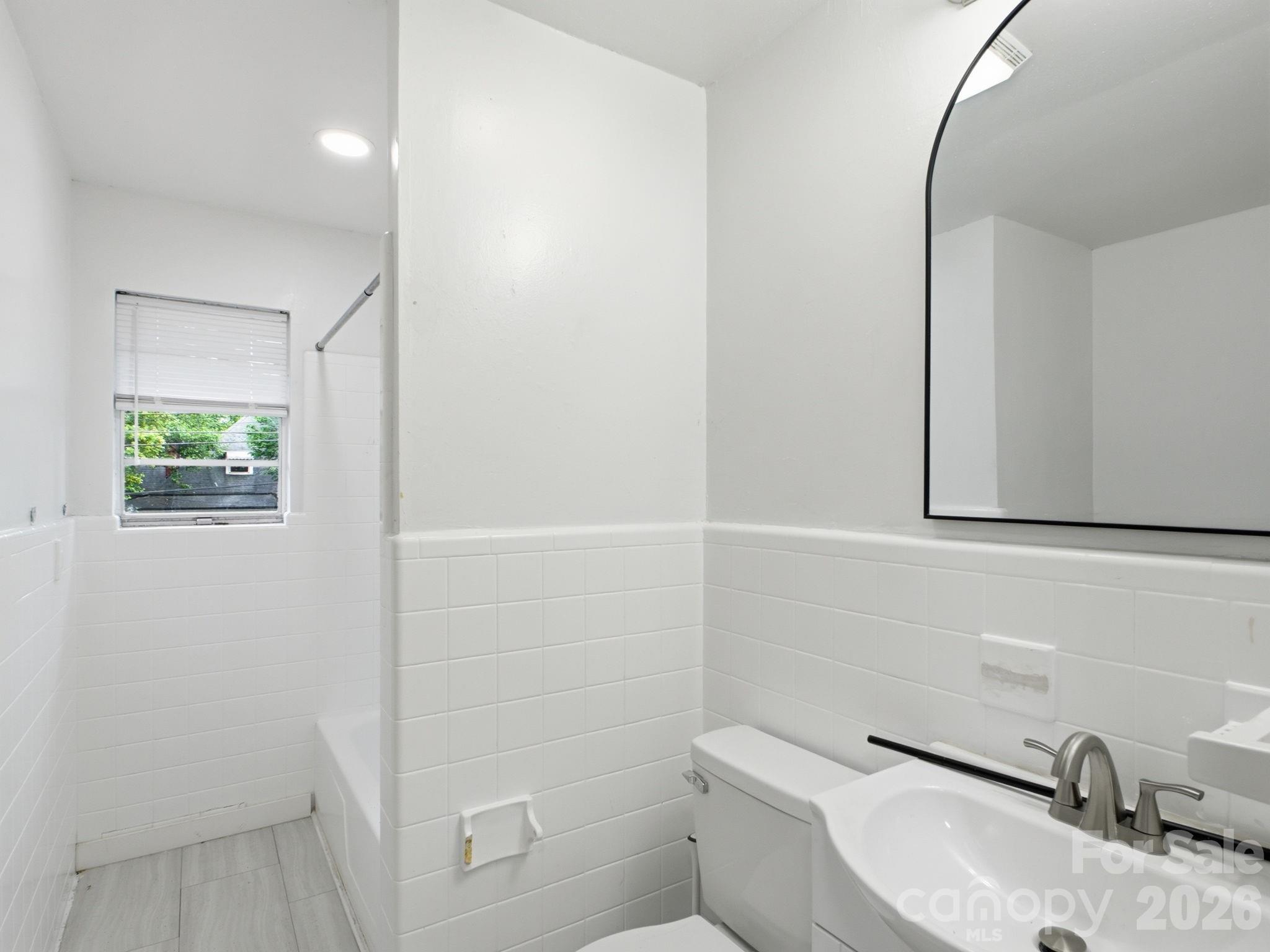 306 N Jackson Street Property Photo 26