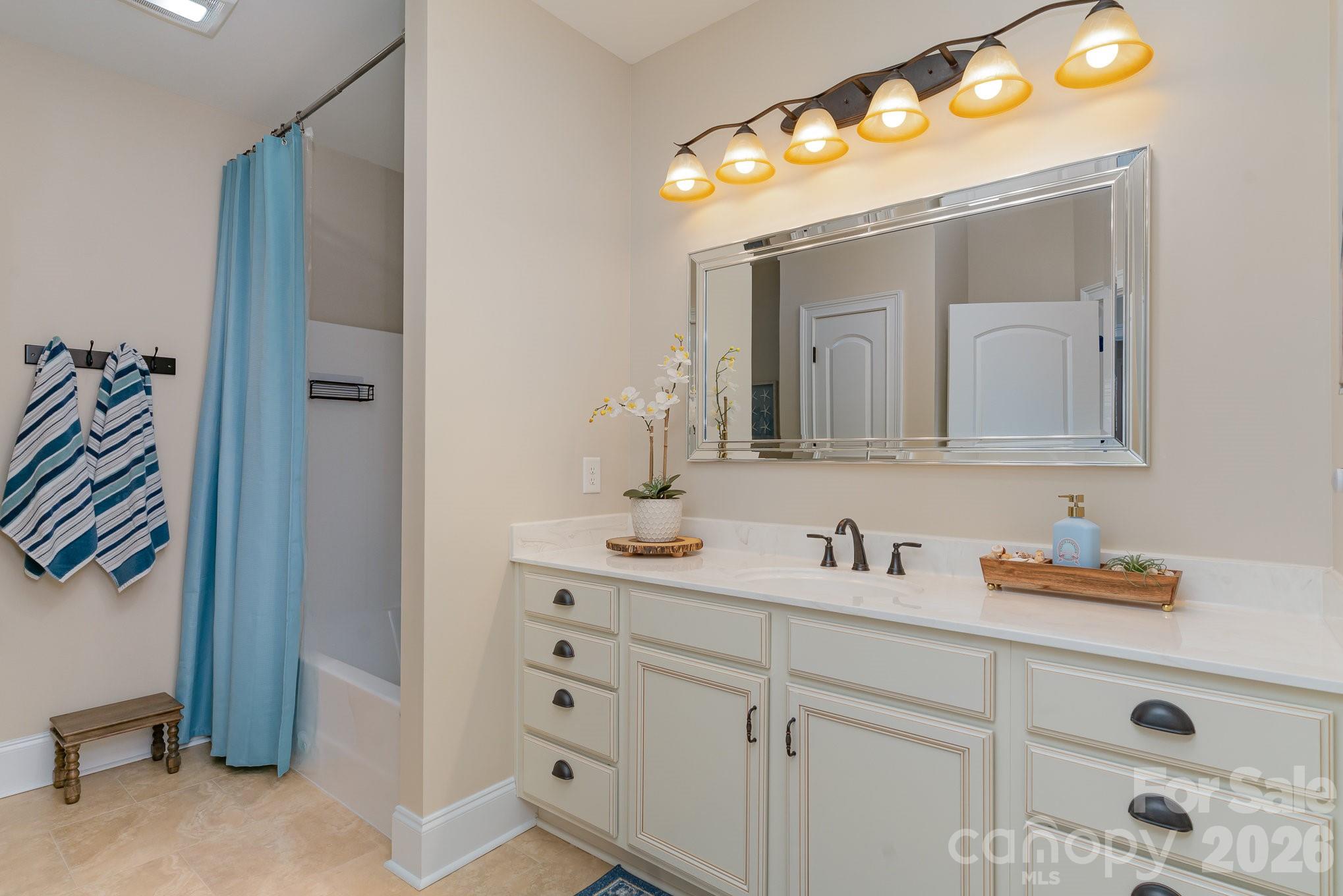 752 Crystal Water Way Property Photo 27