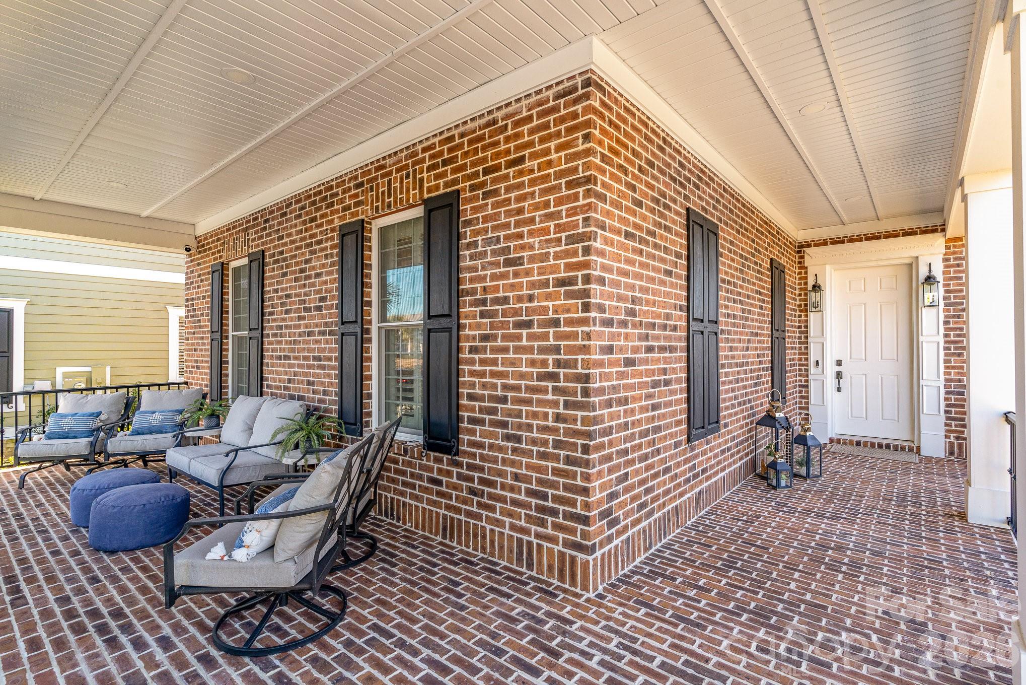 752 Crystal Water Way Property Photo 28