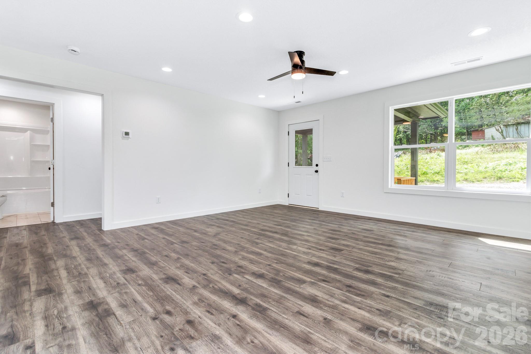 95 Short Drive Property Photo 11
