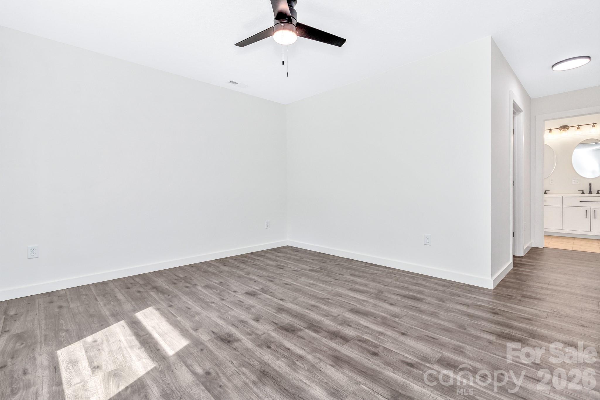 95 Short Drive Property Photo 25