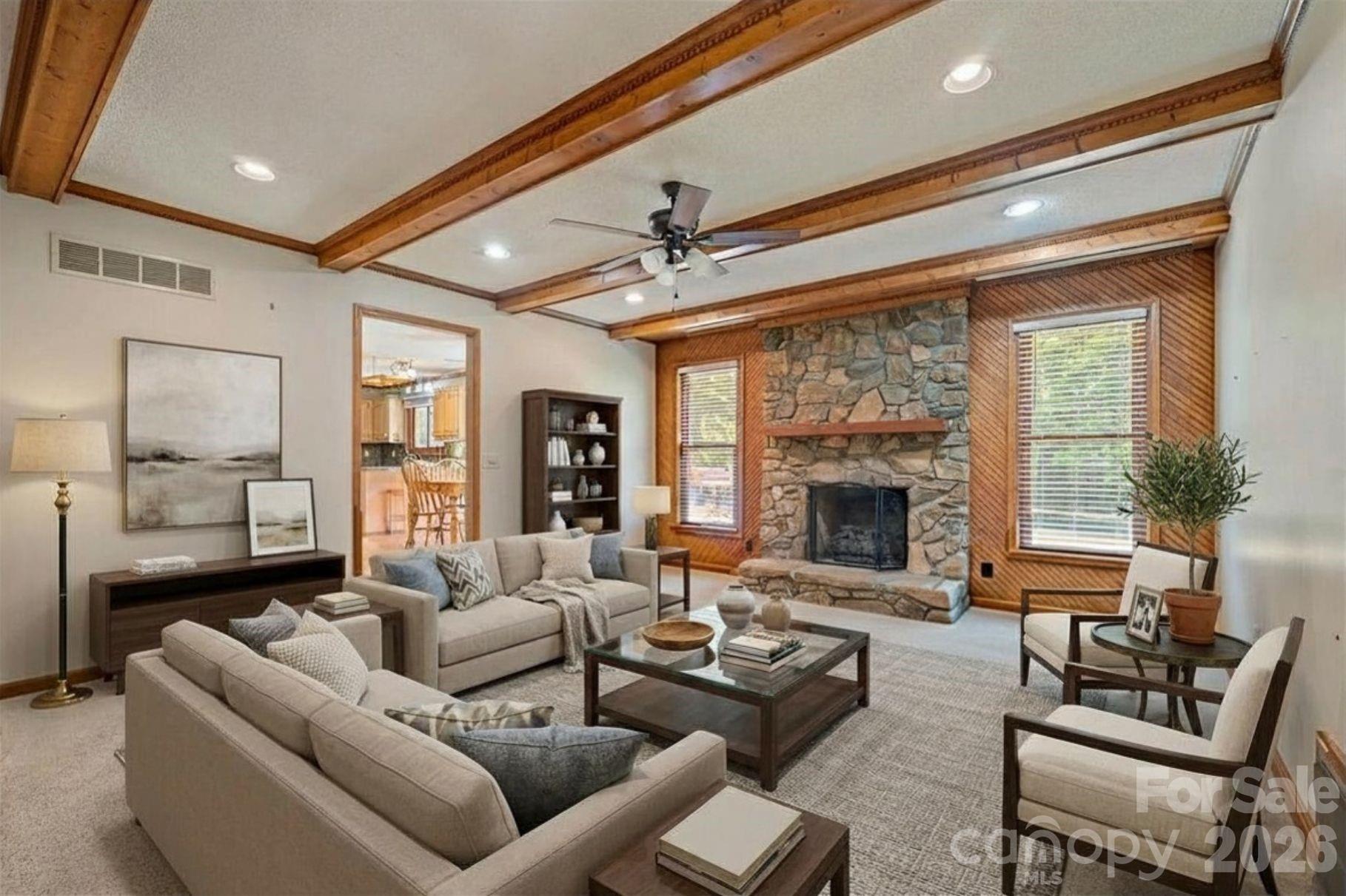 725 Sunridge Drive 18 Property Photo 6