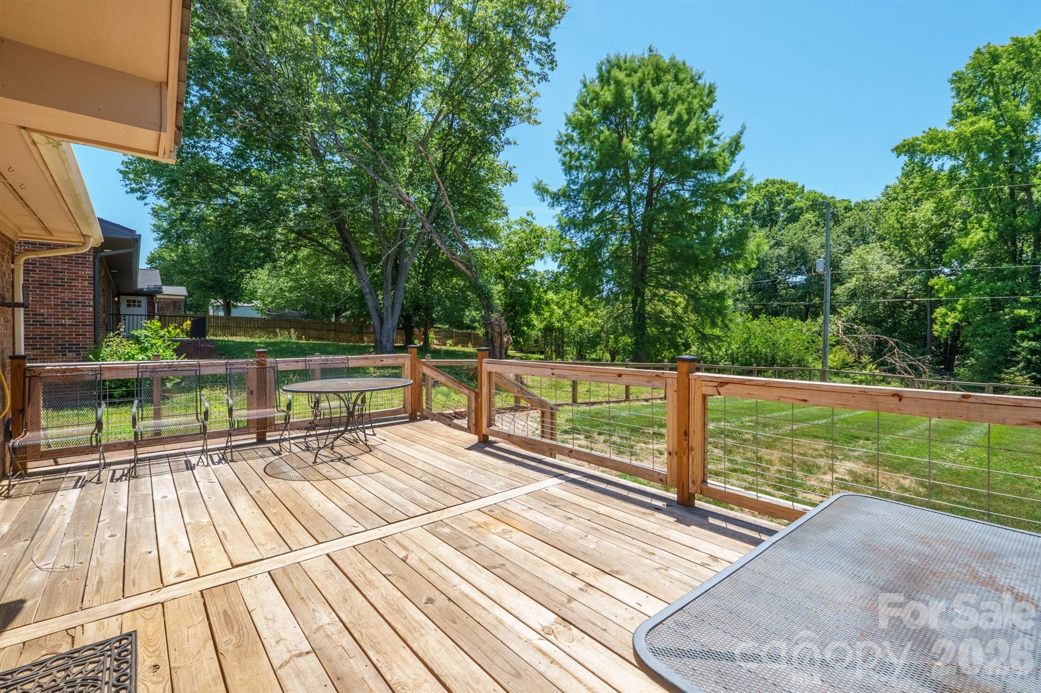 725 Sunridge Drive 18 Property Photo 22