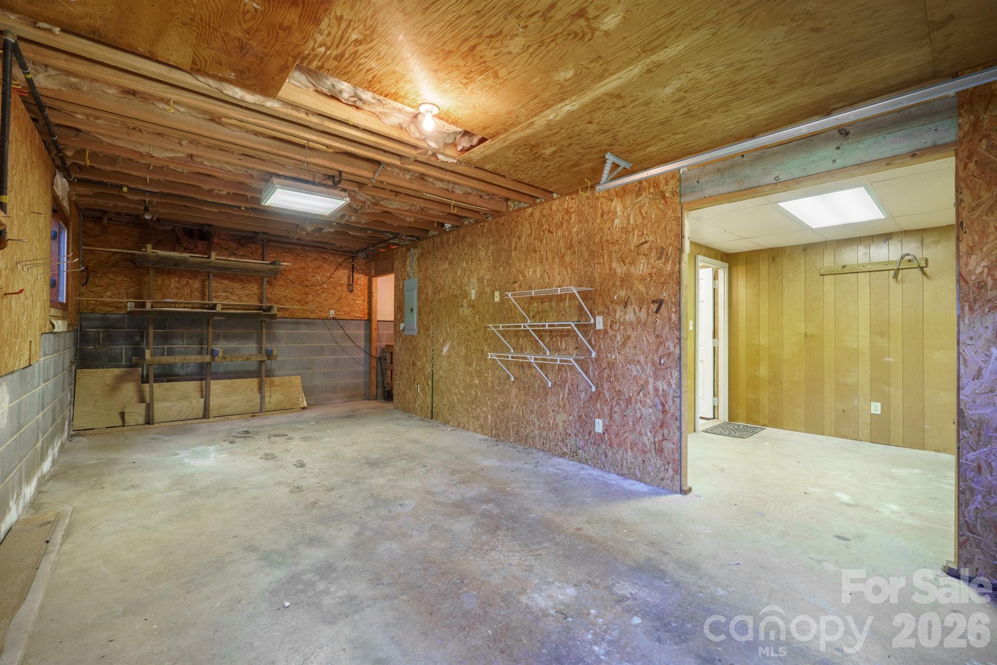 725 Sunridge Drive 18 Property Photo 42