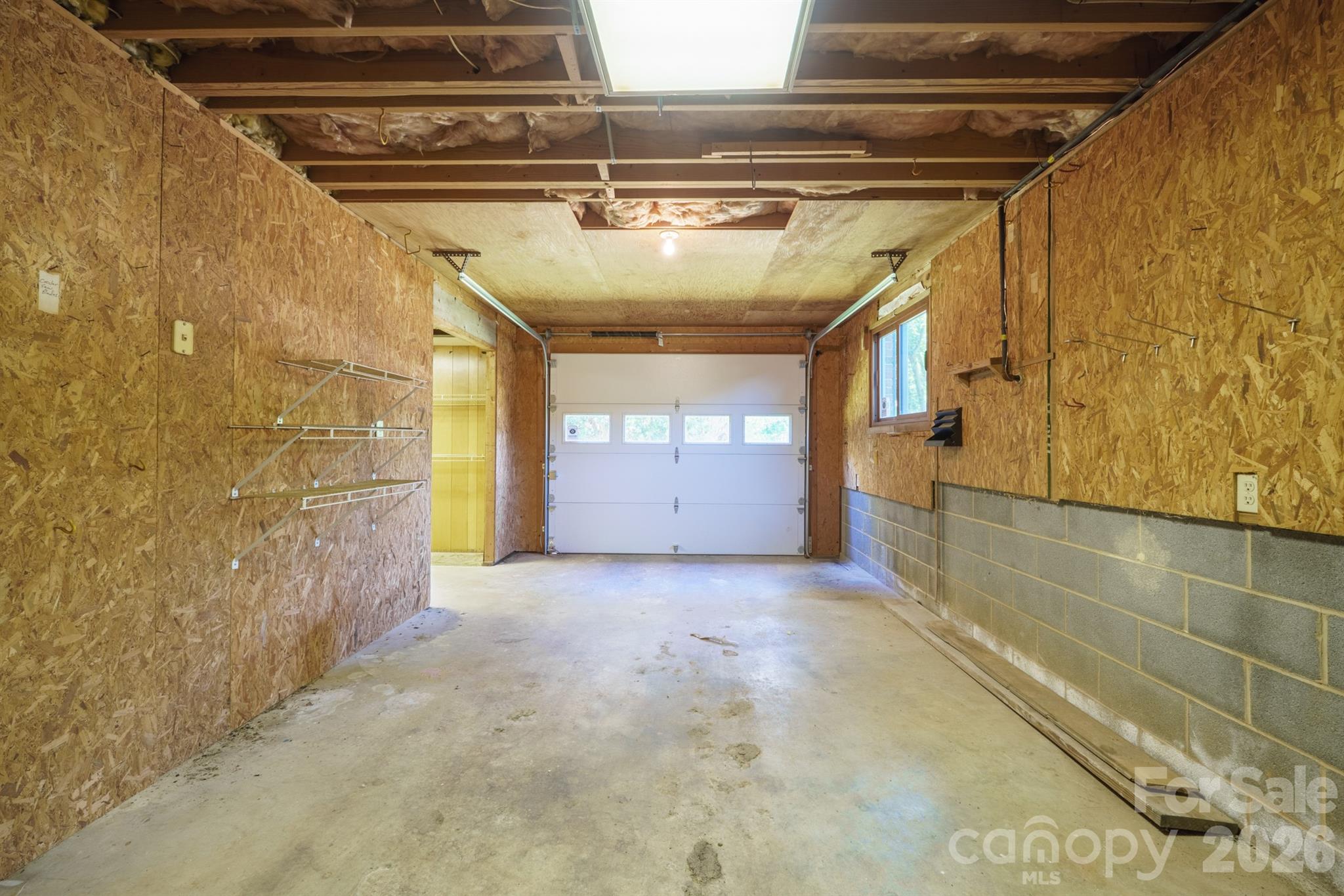 725 Sunridge Drive 18 Property Photo 43