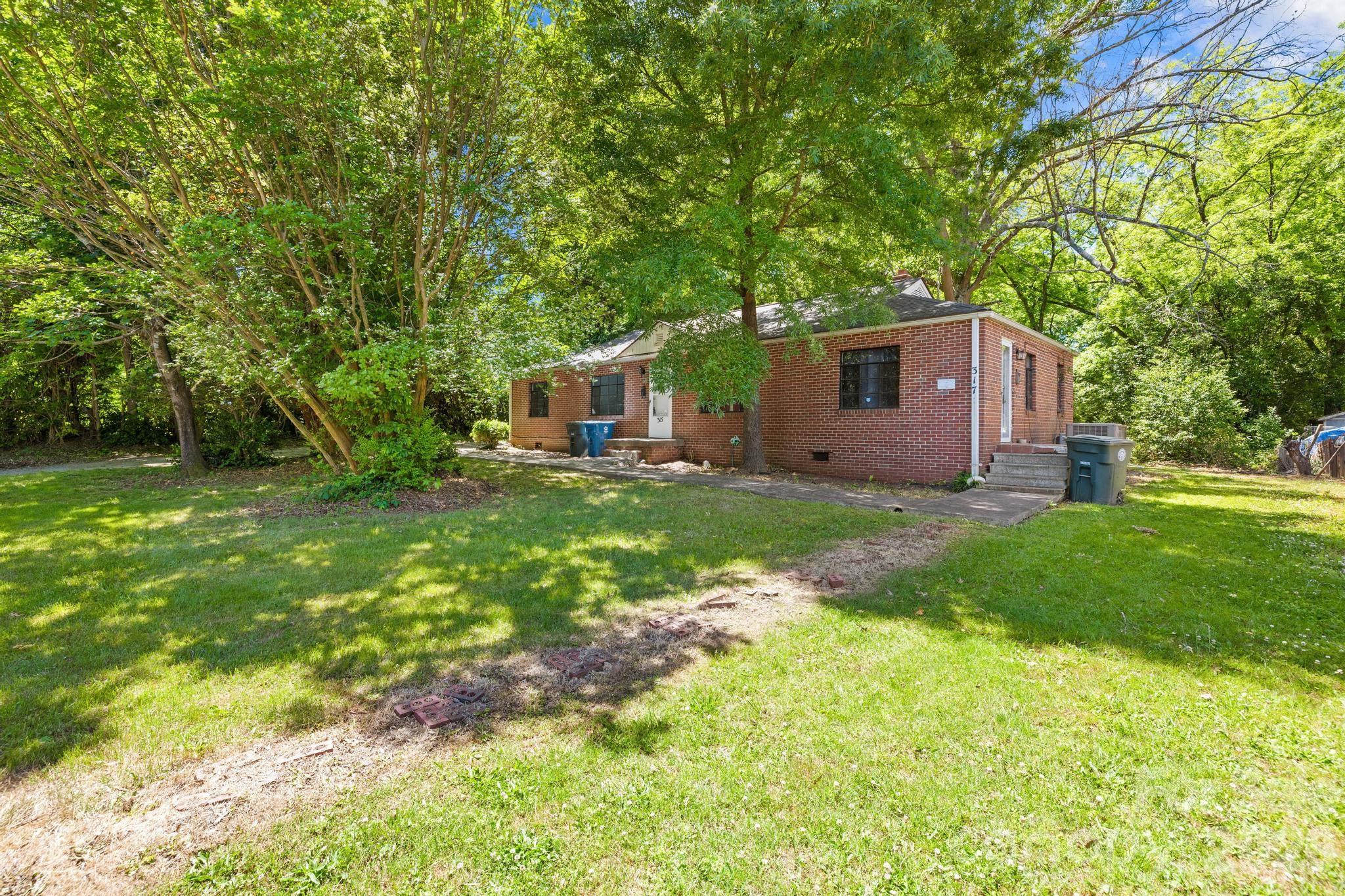 317 W D Avenue Property Photo 6