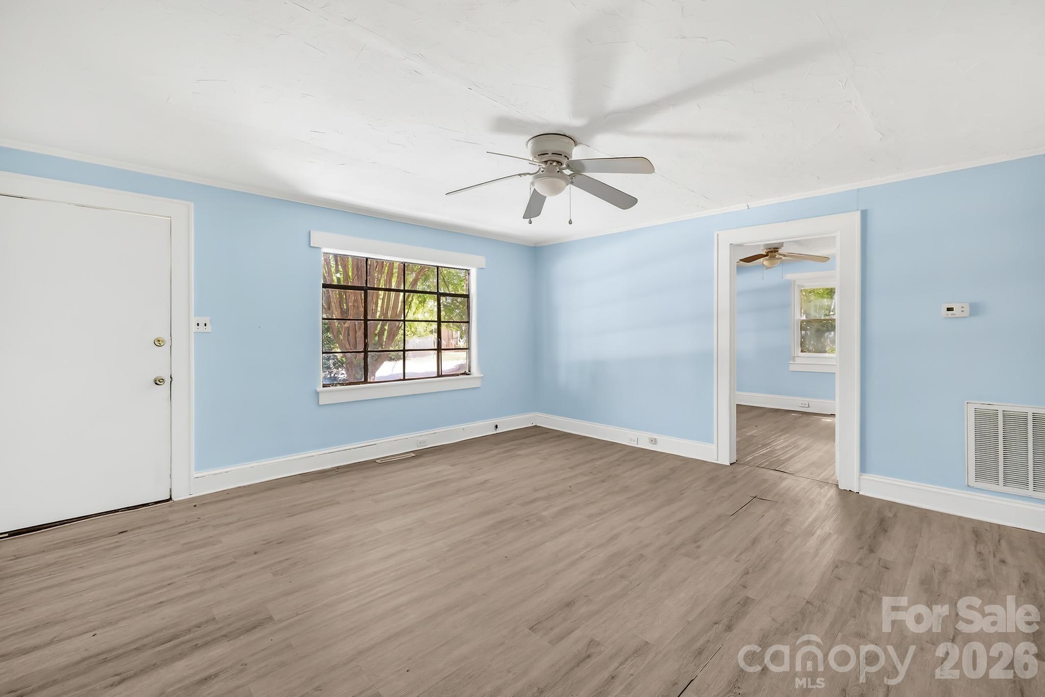 317 W D Avenue Property Photo 11