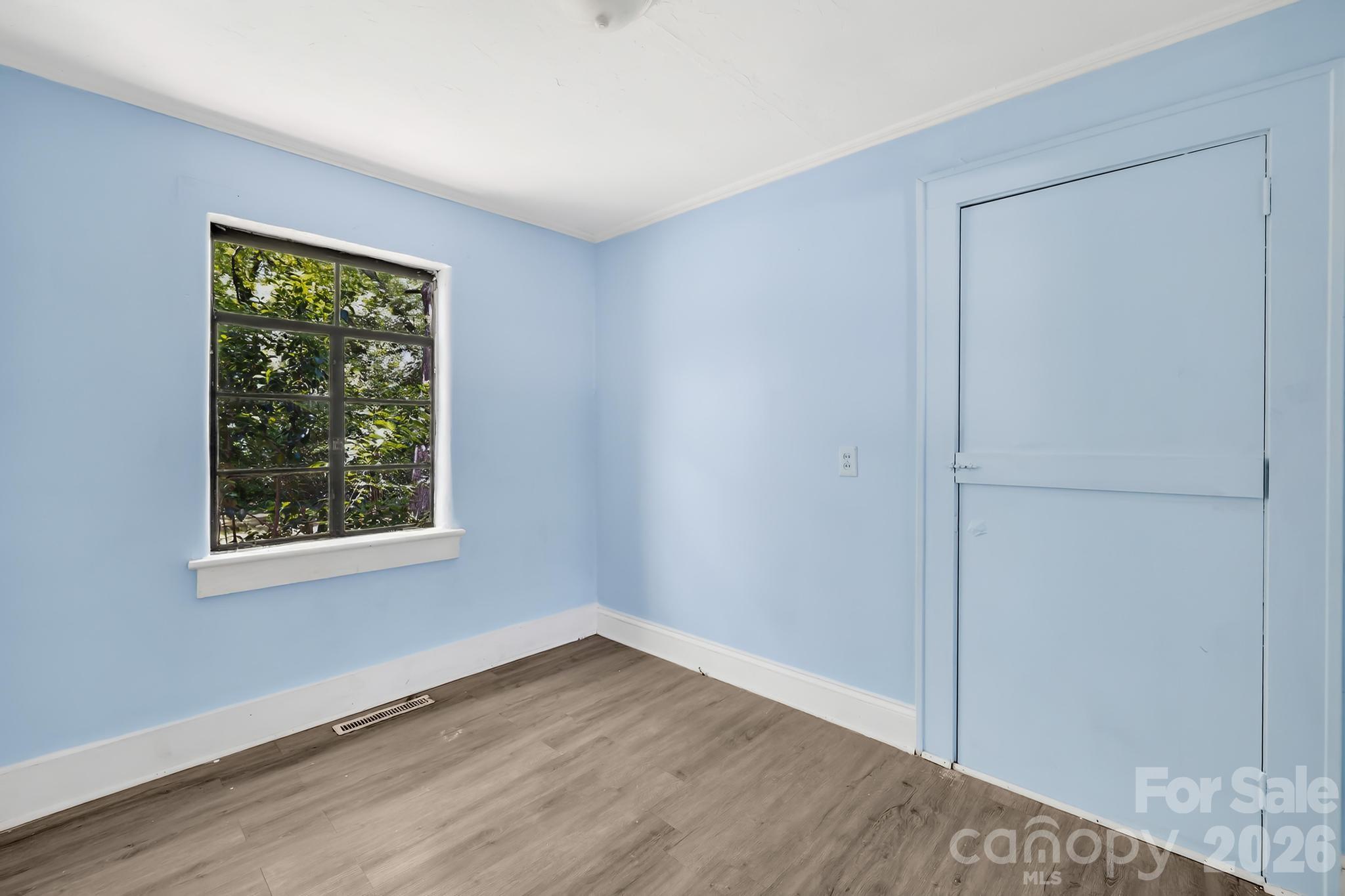 317 W D Avenue Property Photo 13