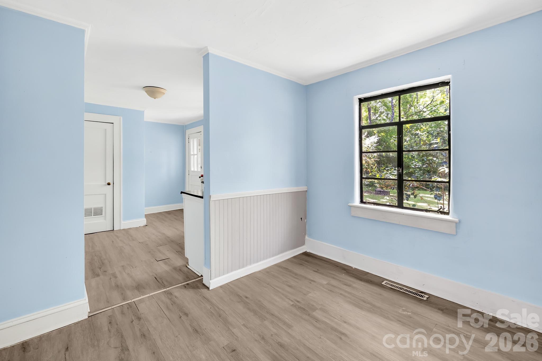 317 W D Avenue Property Photo 14