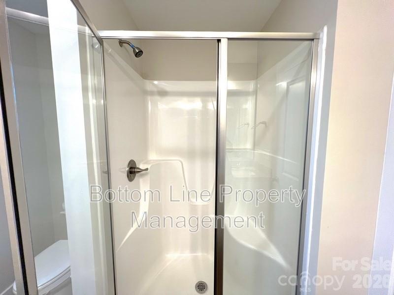2546 Hemphill Street Property Photo 13