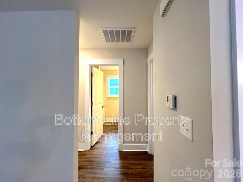 2546 Hemphill Street Property Photo 15