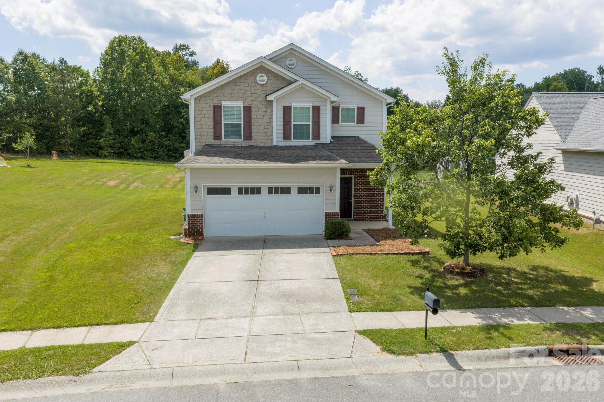 2021 Blue Stream Lane Property Photo 3