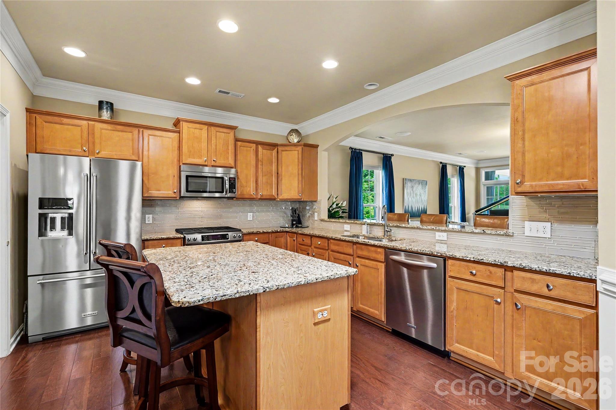 3016 Chipper Court Property Photo 4