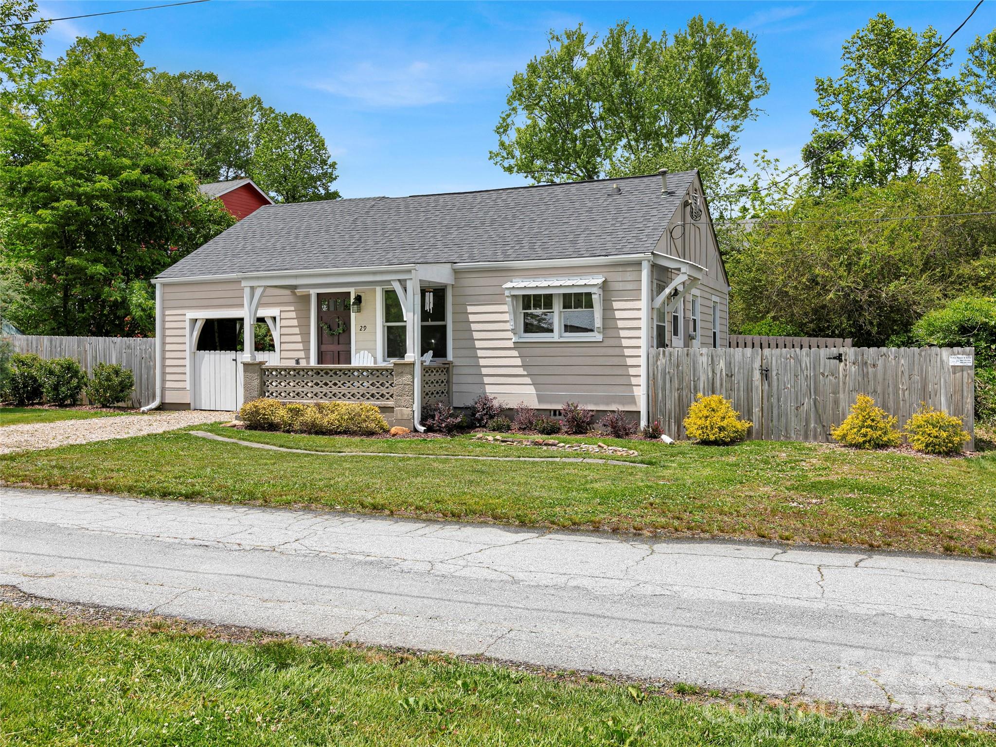 29 Salem Street Property Photo 2