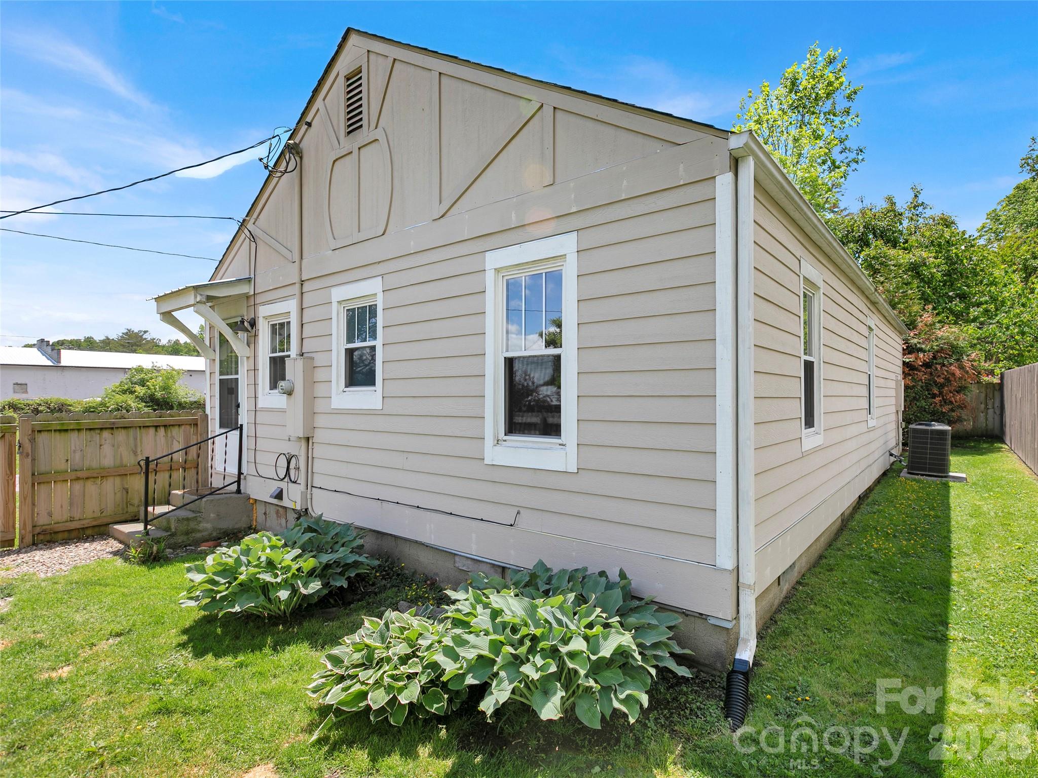 29 Salem Street Property Photo 22