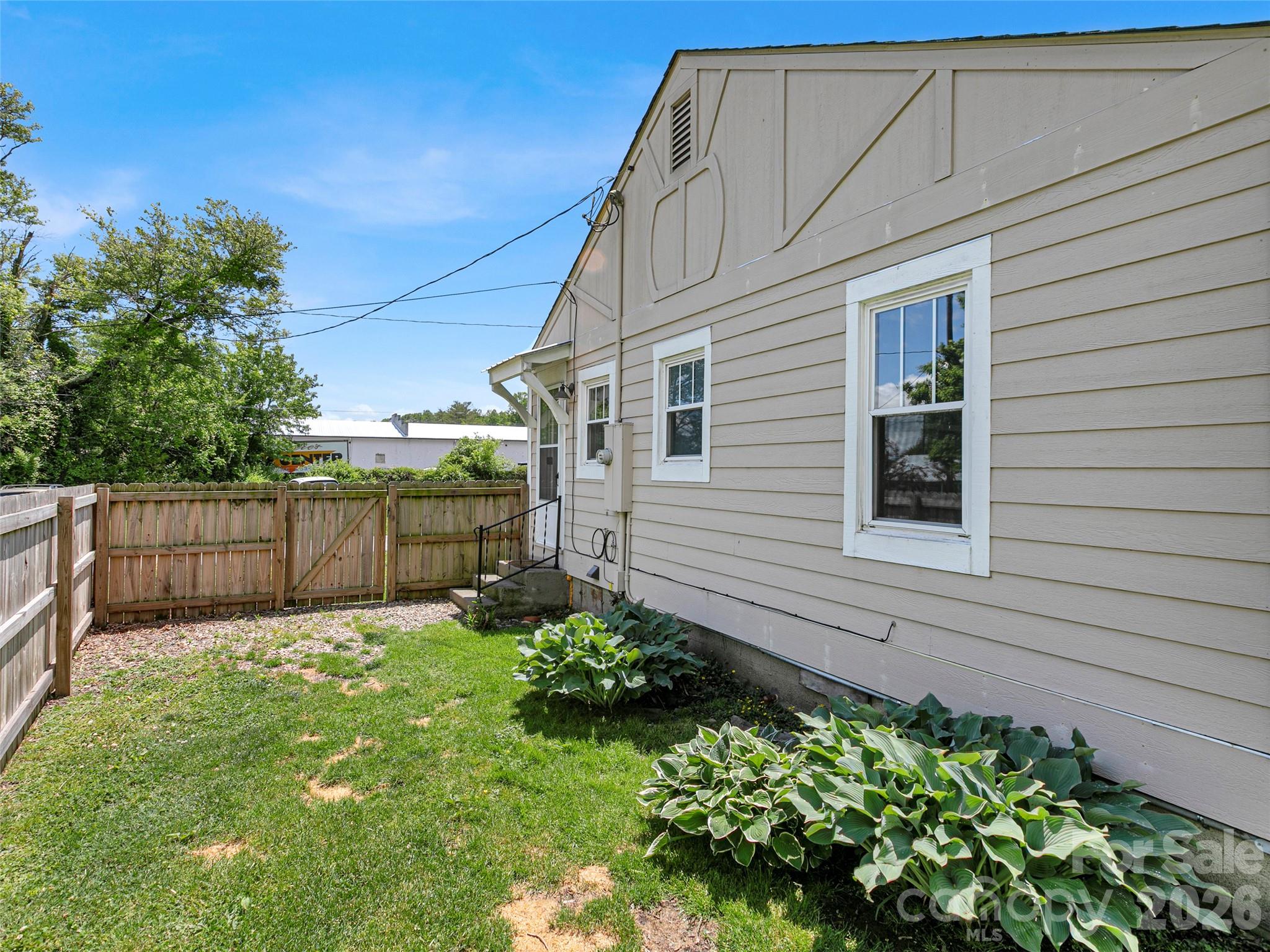 29 Salem Street Property Photo 23