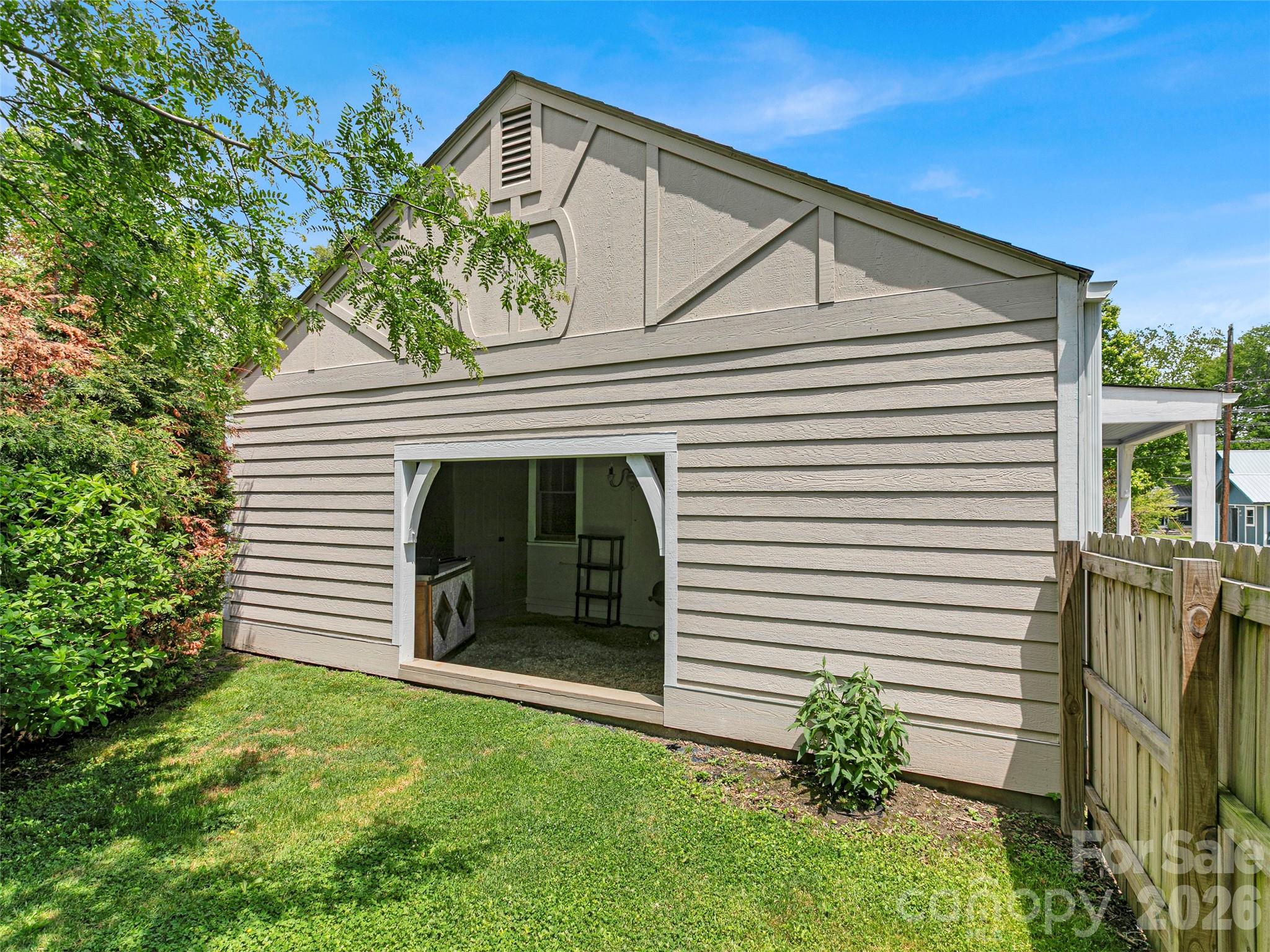 29 Salem Street Property Photo 24