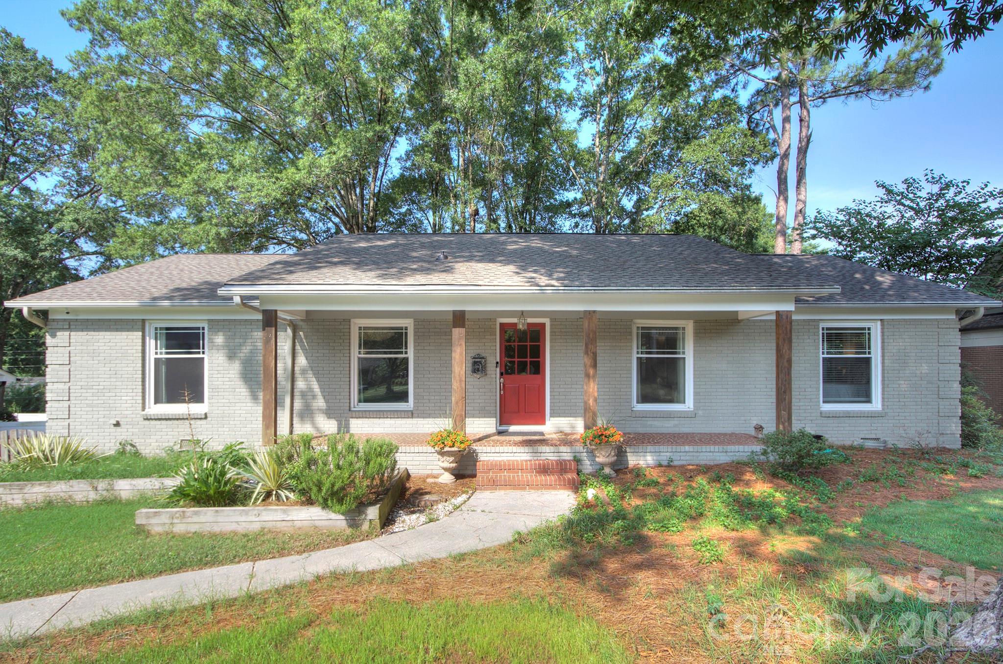 1140 Bevis Drive Property Photo 1