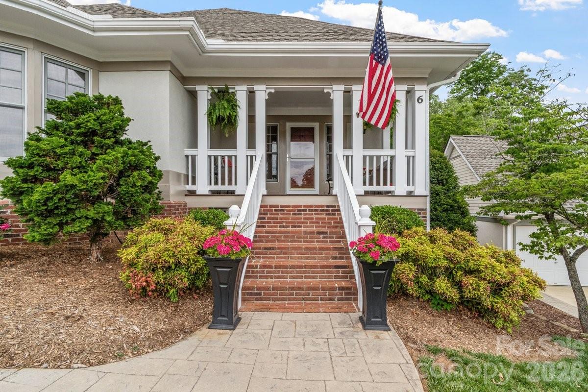 6 Creekside Way Property Photo 2