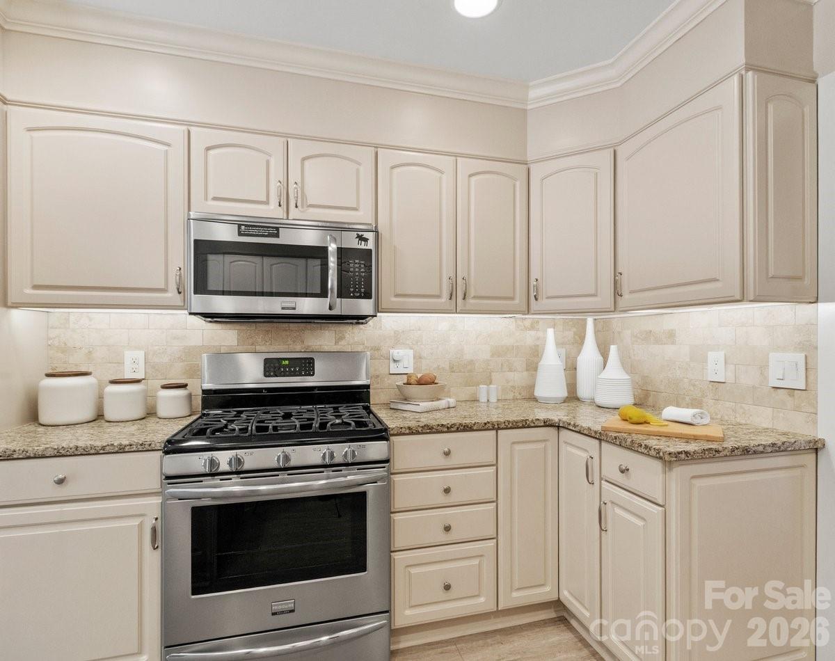 6 Creekside Way Property Photo 13