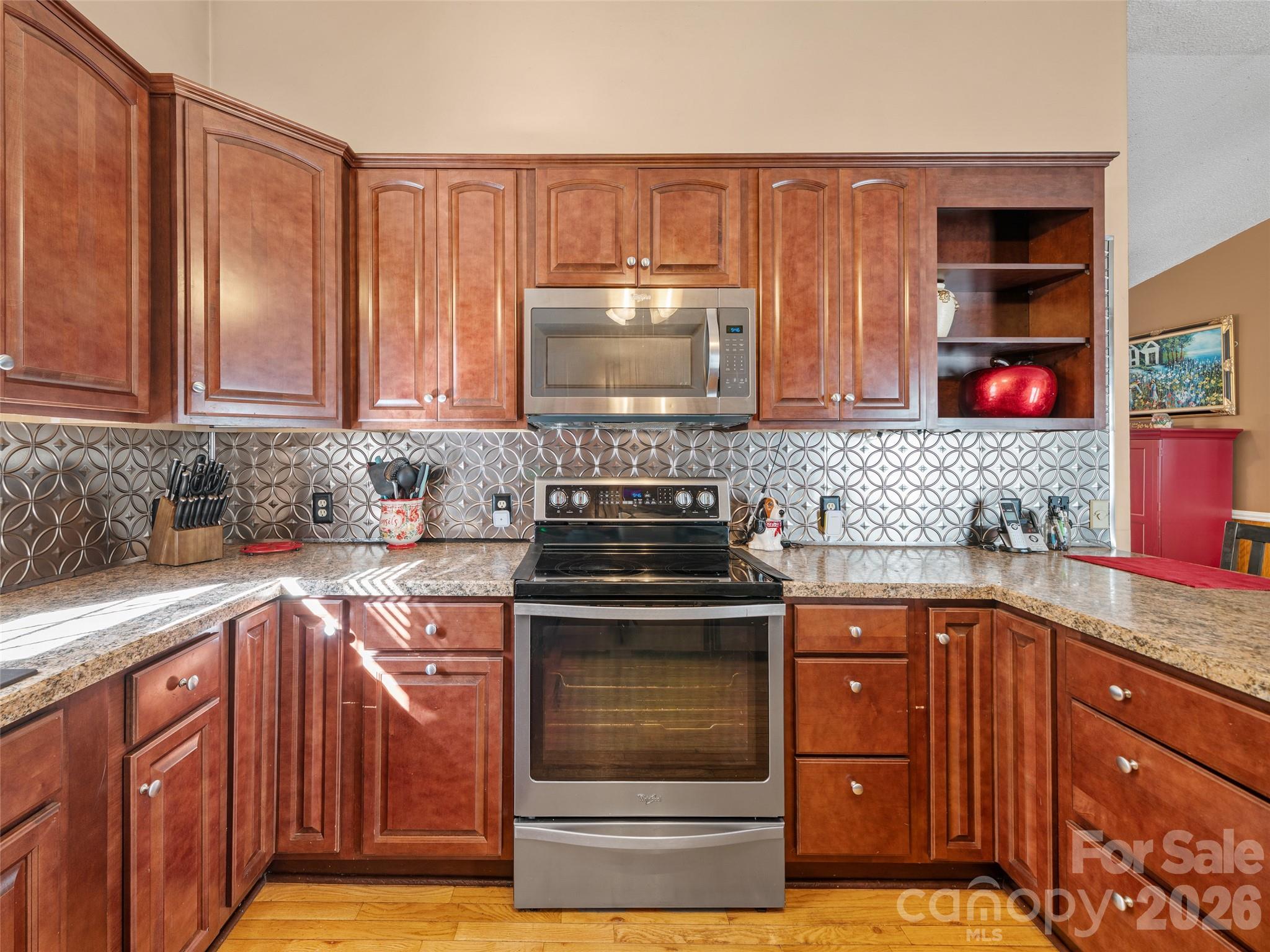 282 Sourwood Drive Property Photo 8