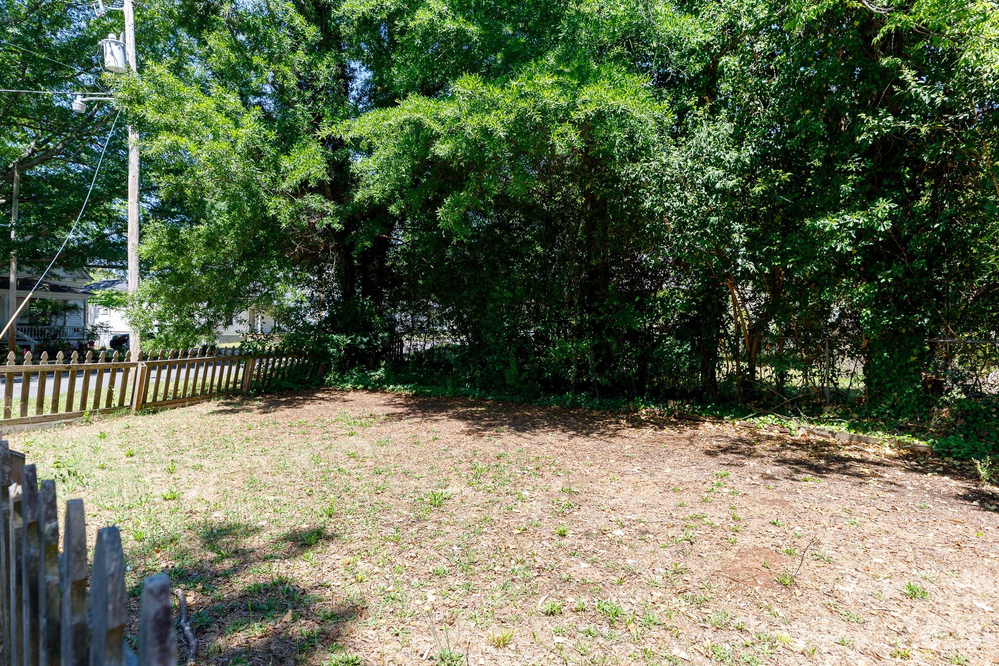 319 Park Avenue Property Photo 5