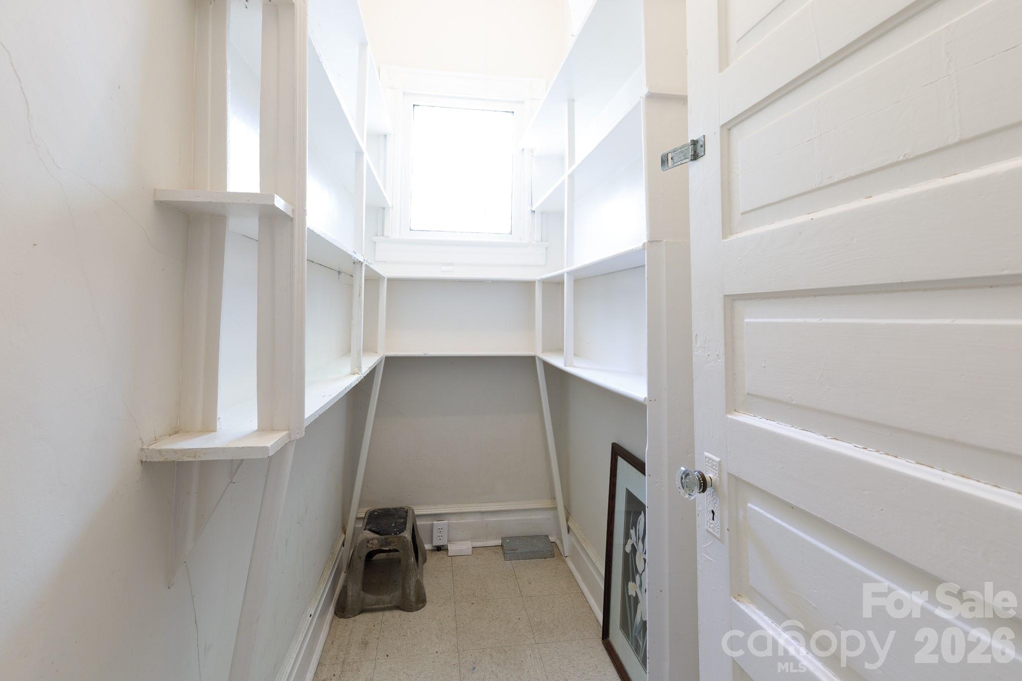 319 Park Avenue Property Photo 13