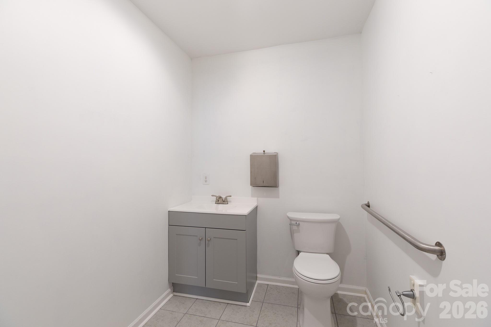 319 Park Avenue Property Photo 16