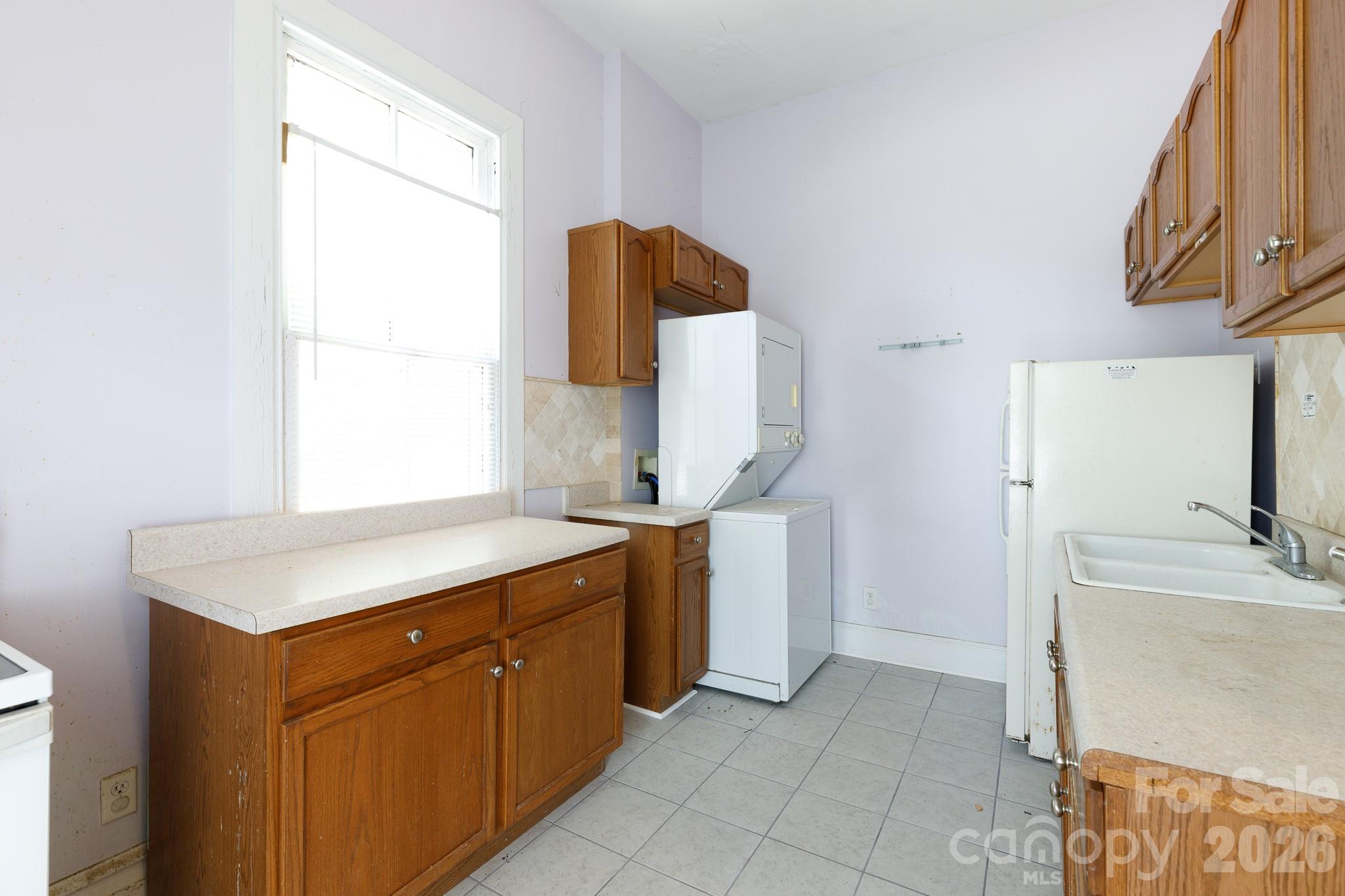 319 Park Avenue Property Photo 18