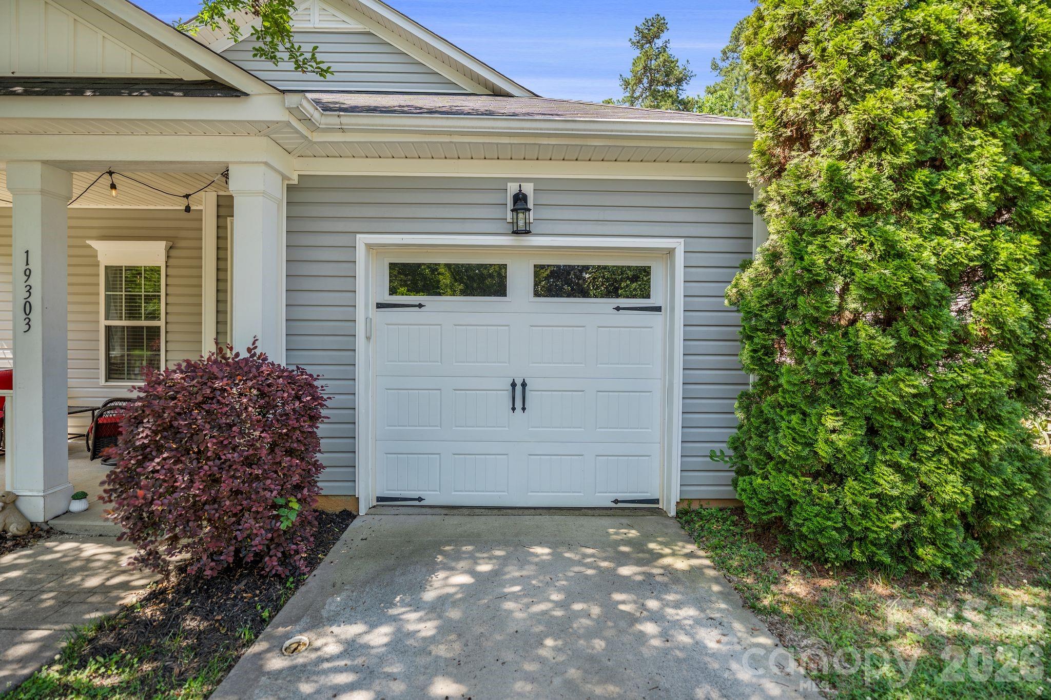 19303 Pocono Lane Property Photo 5