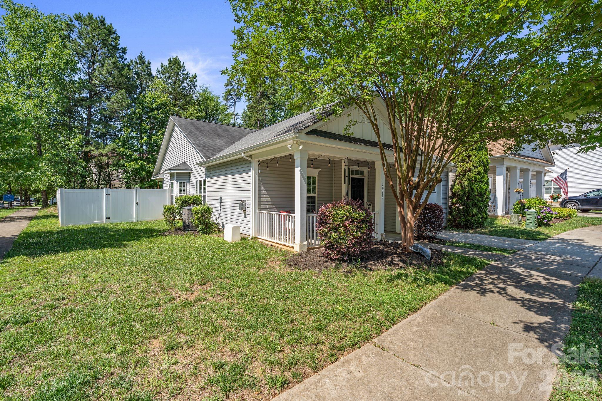 19303 Pocono Lane Property Photo 7