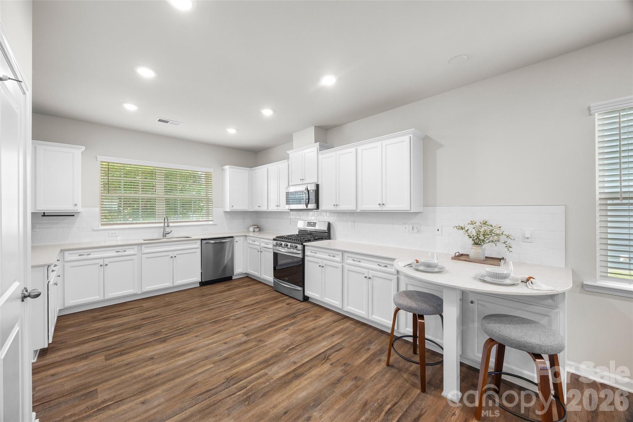 17712 Terryglass Lane Property Photo 6