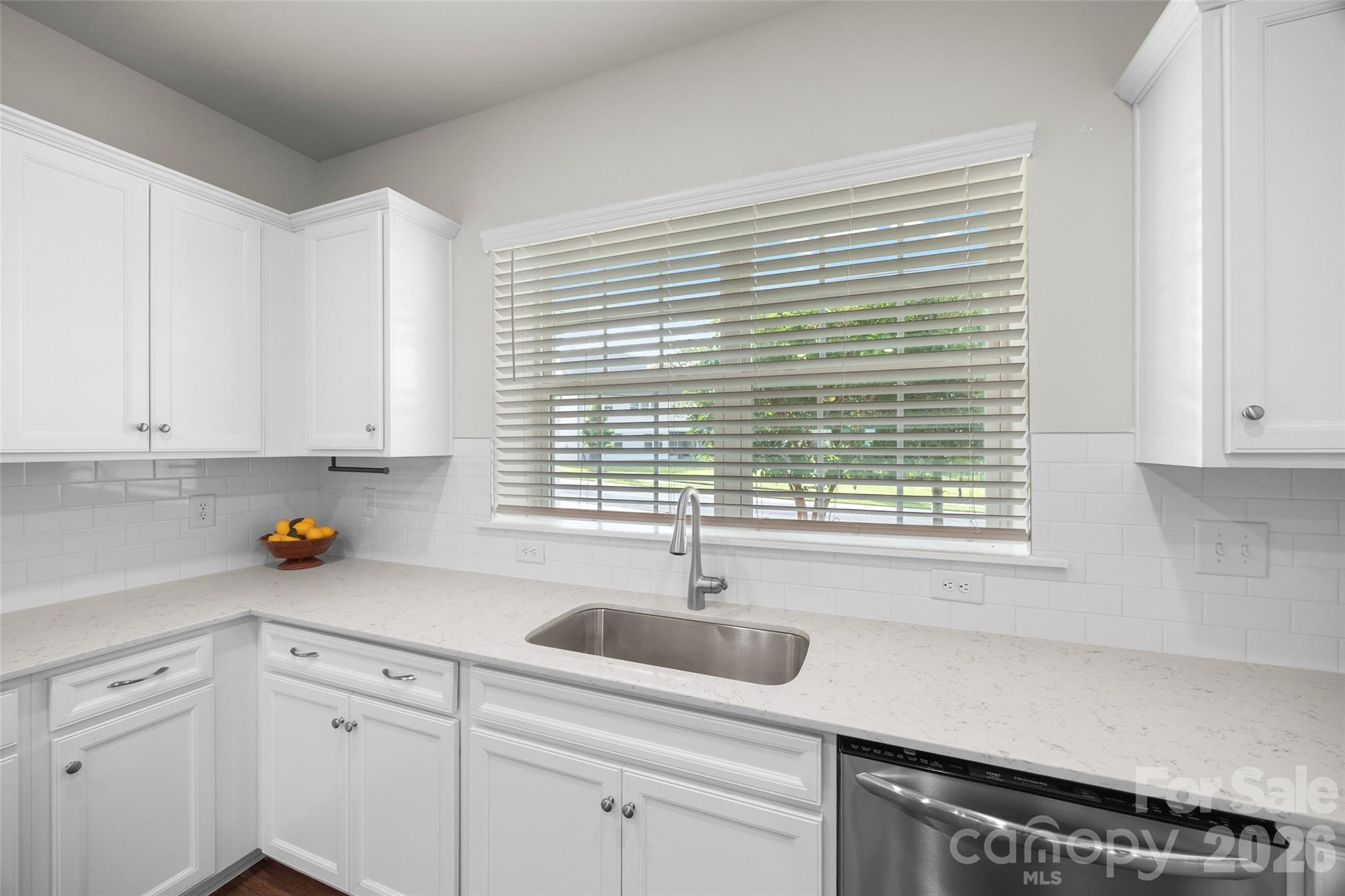 17712 Terryglass Lane Property Photo 8