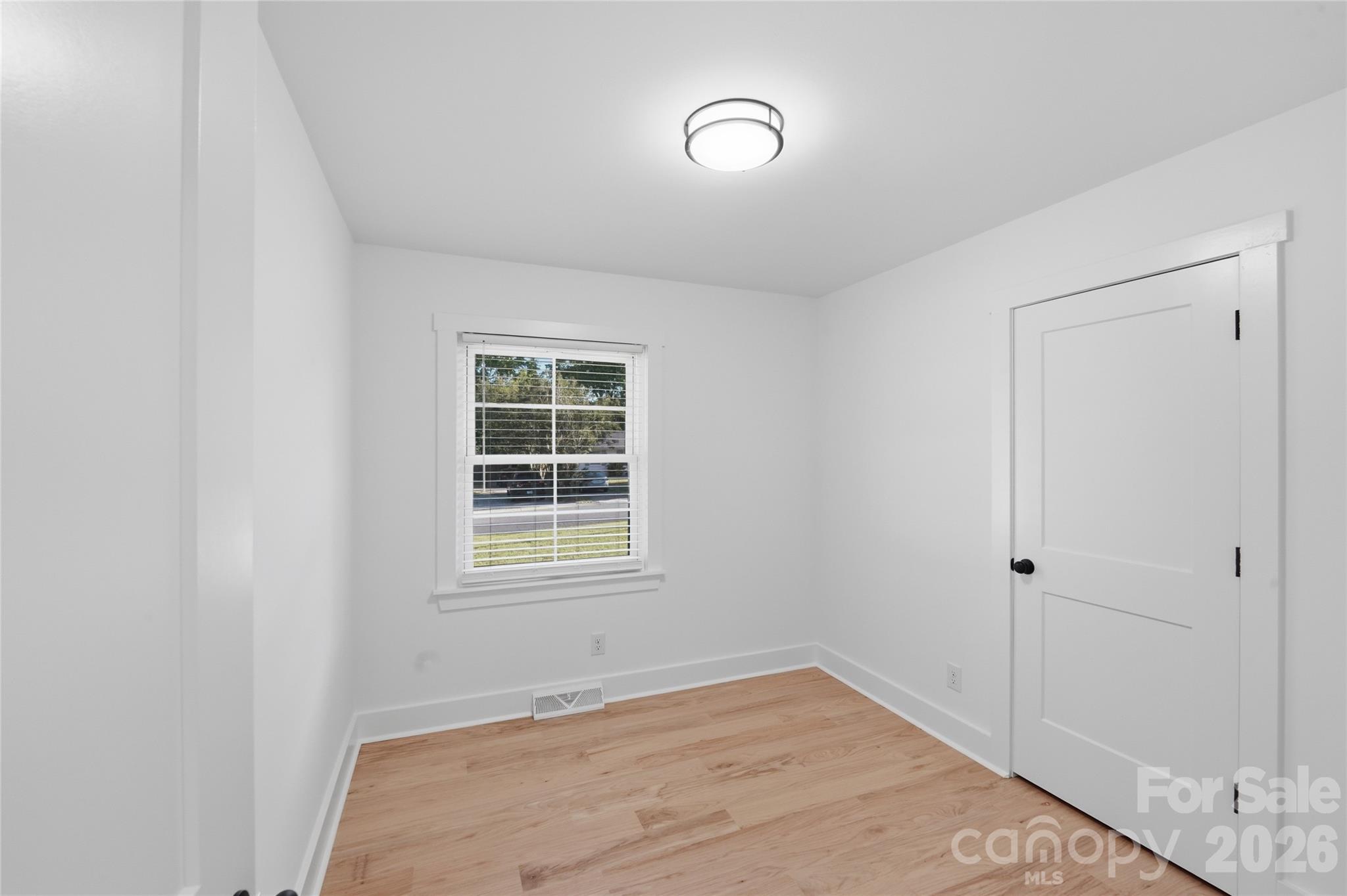 4314 Ivanhoe Place Property Photo 22